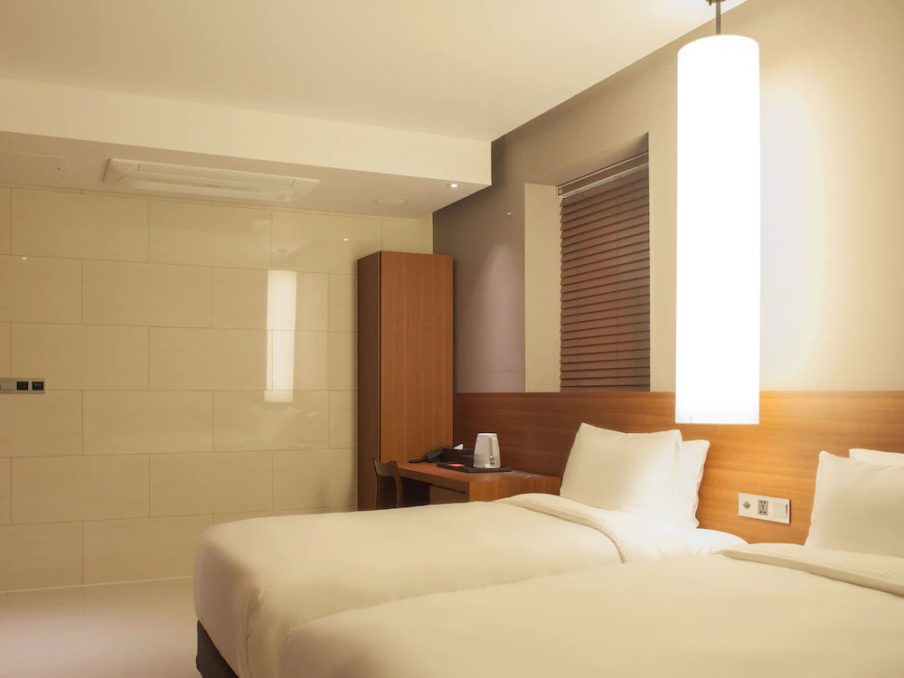 Top Cloud Hotel