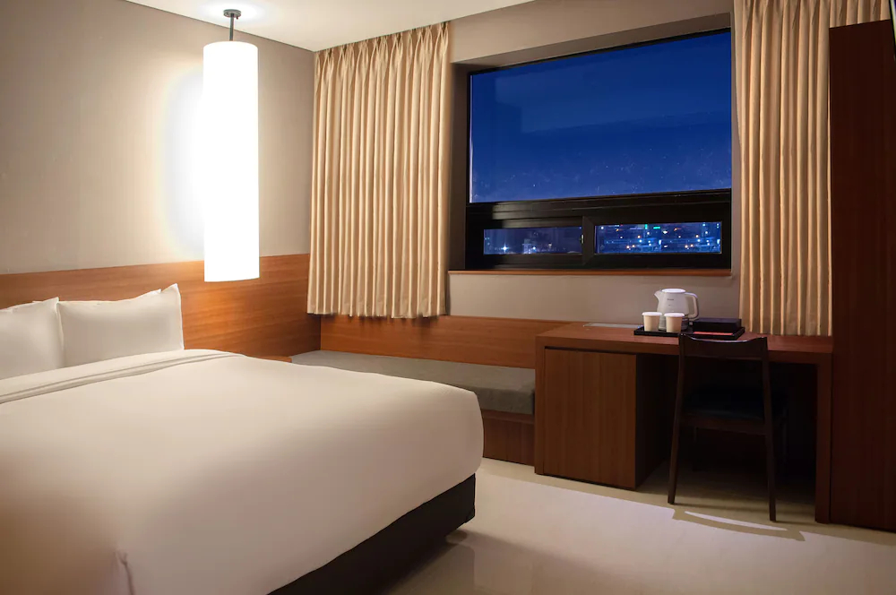 Top Cloud Hotel