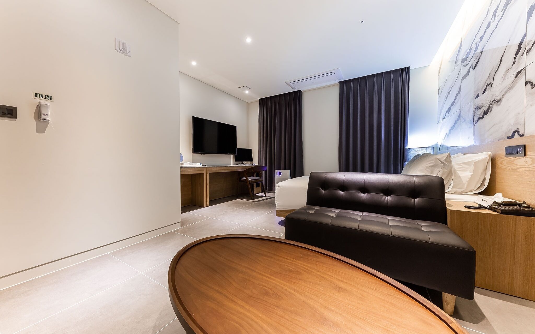 Cheongju J Hotel