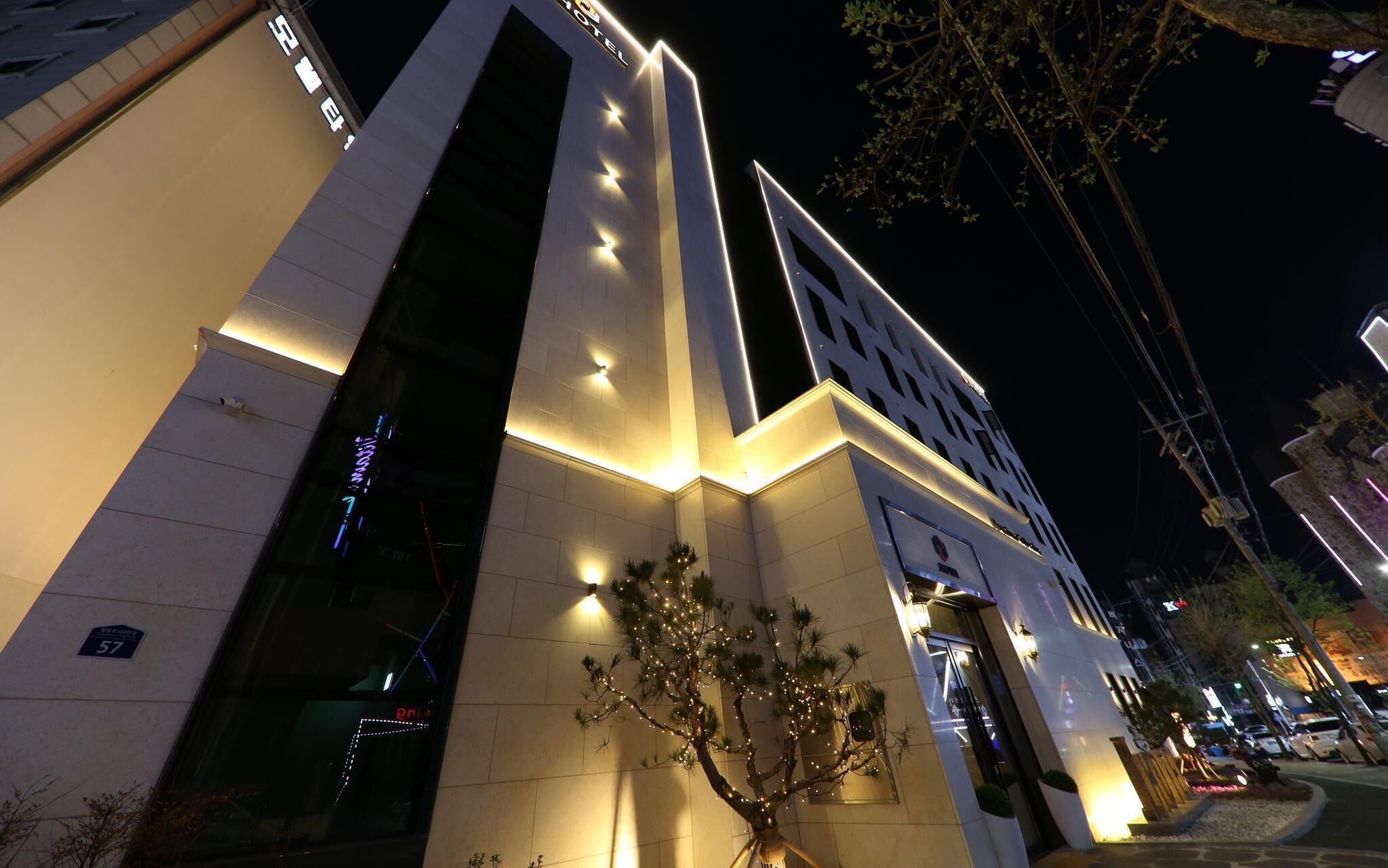 Cheongju J Hotel