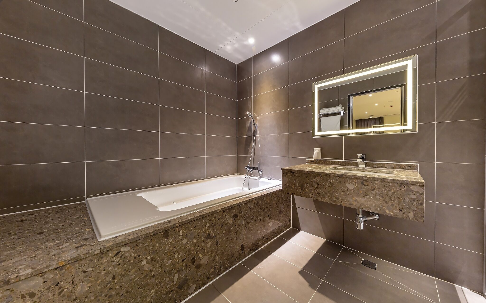 Cheongju J Hotel