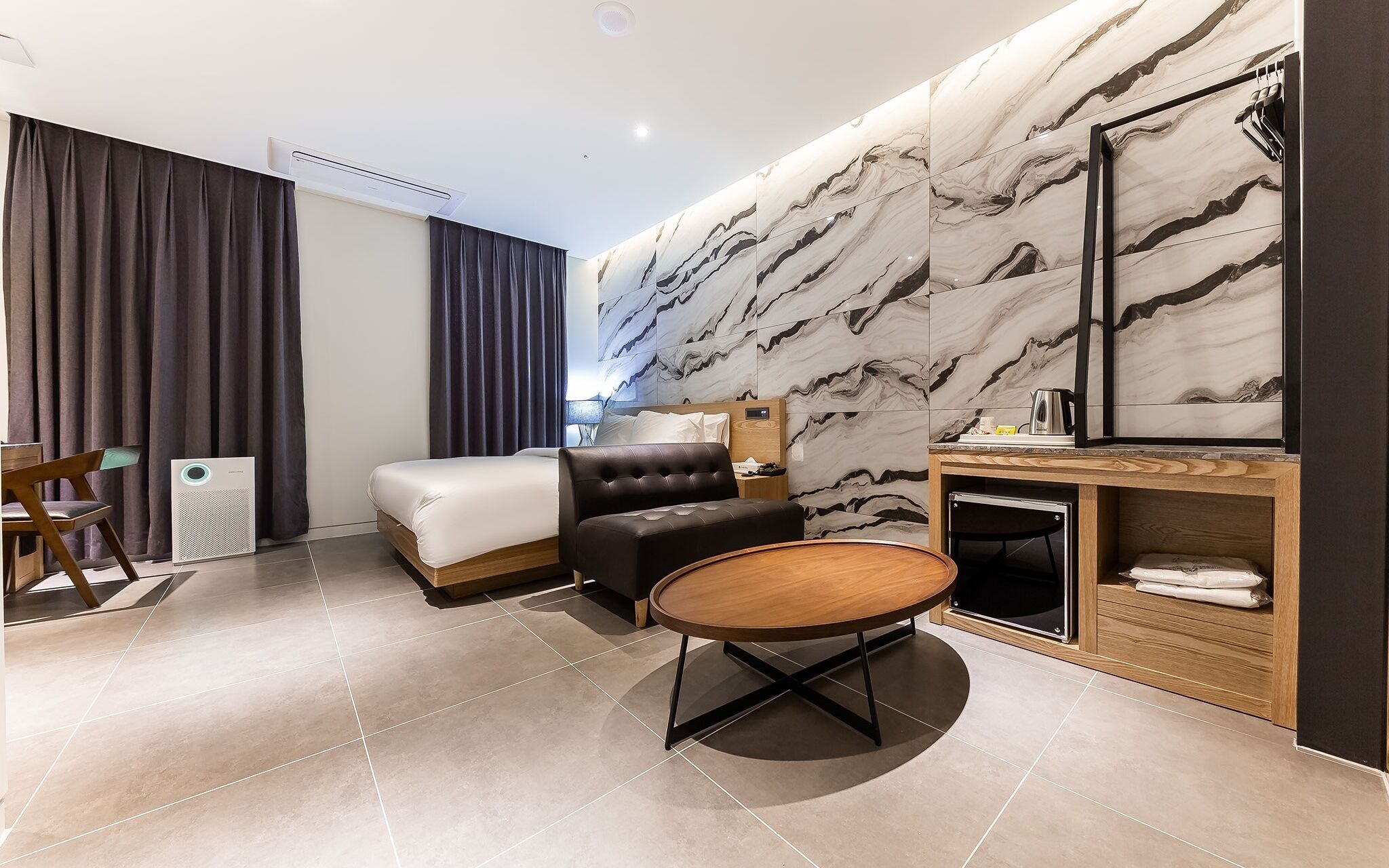 Cheongju J Hotel