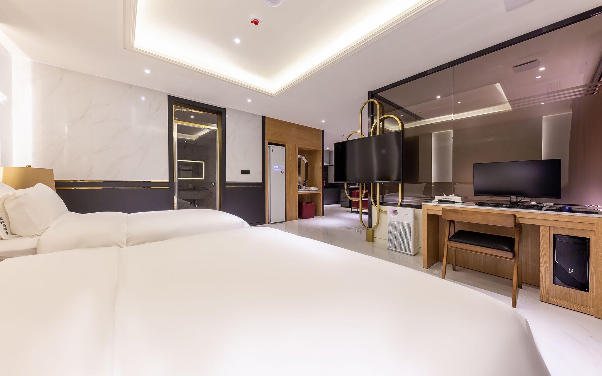 Cheongju J Hotel