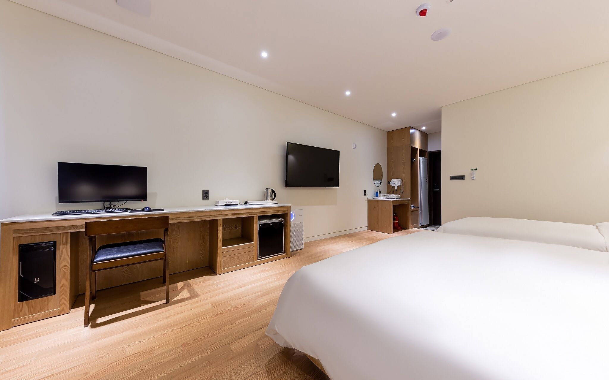 Cheongju J Hotel