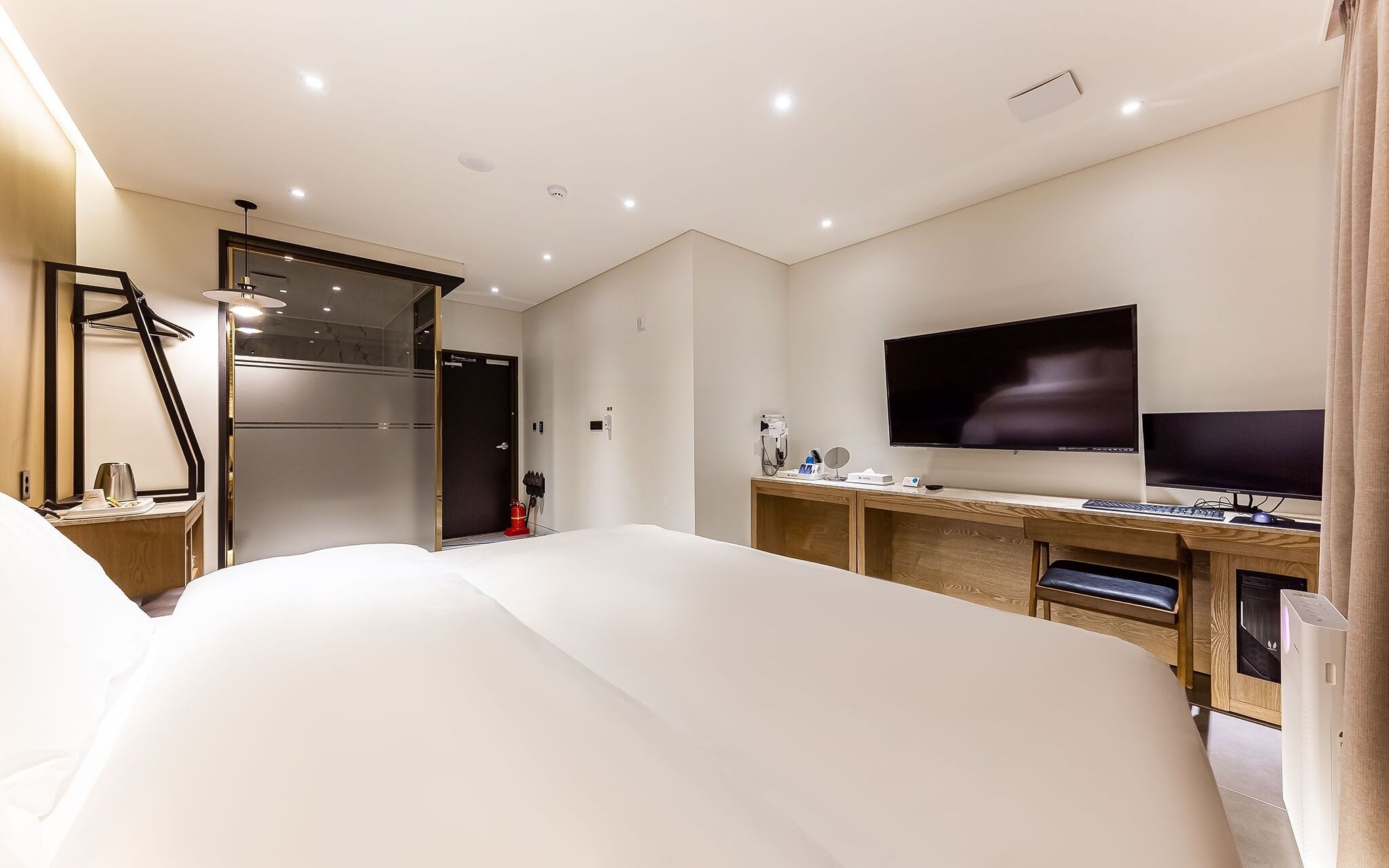 Cheongju J Hotel