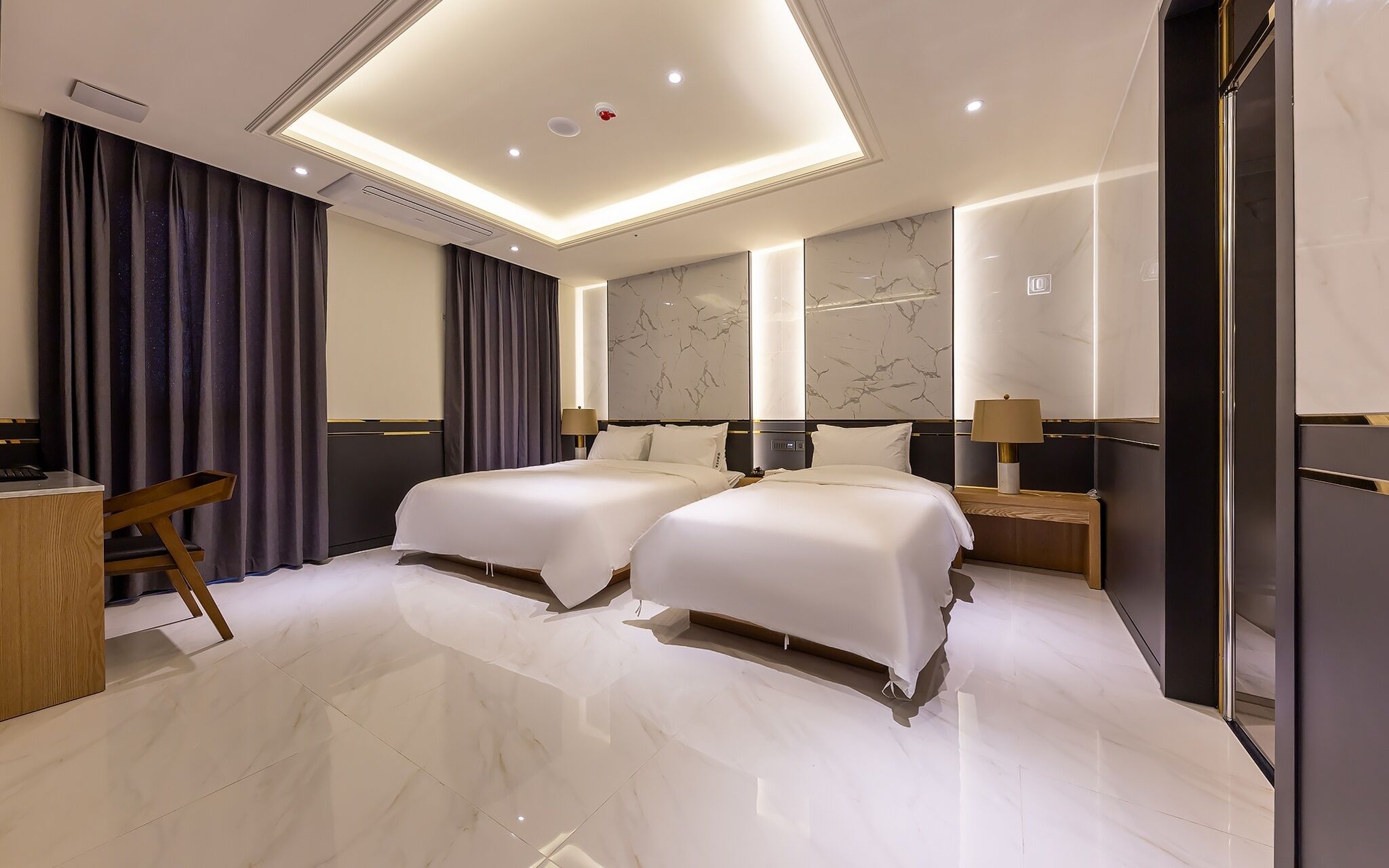 Cheongju J Hotel