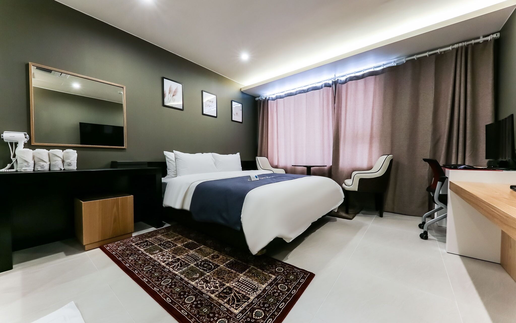 Cheongju Leaders Hotel