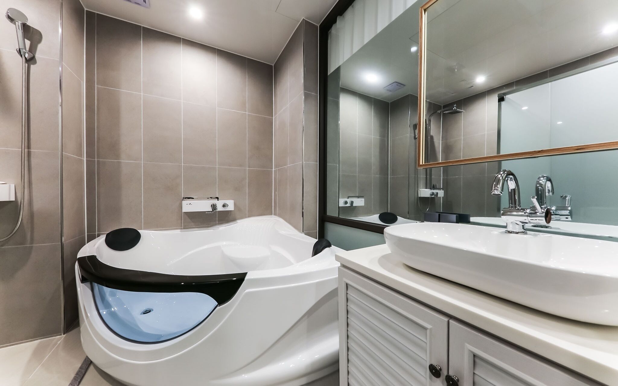 Cheongju Leaders Hotel