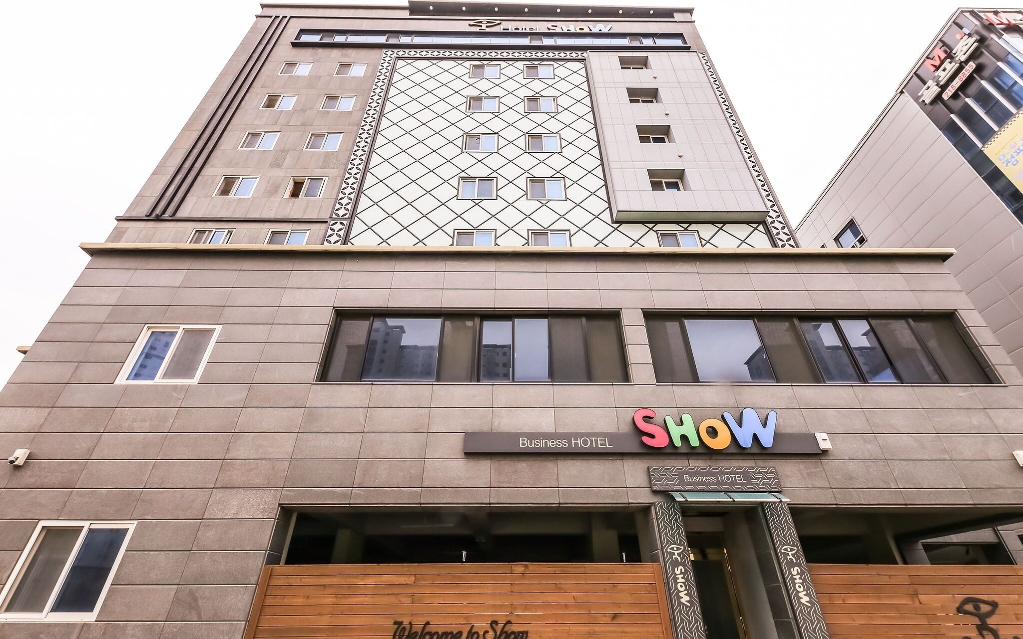 Cheongju Show Hotel