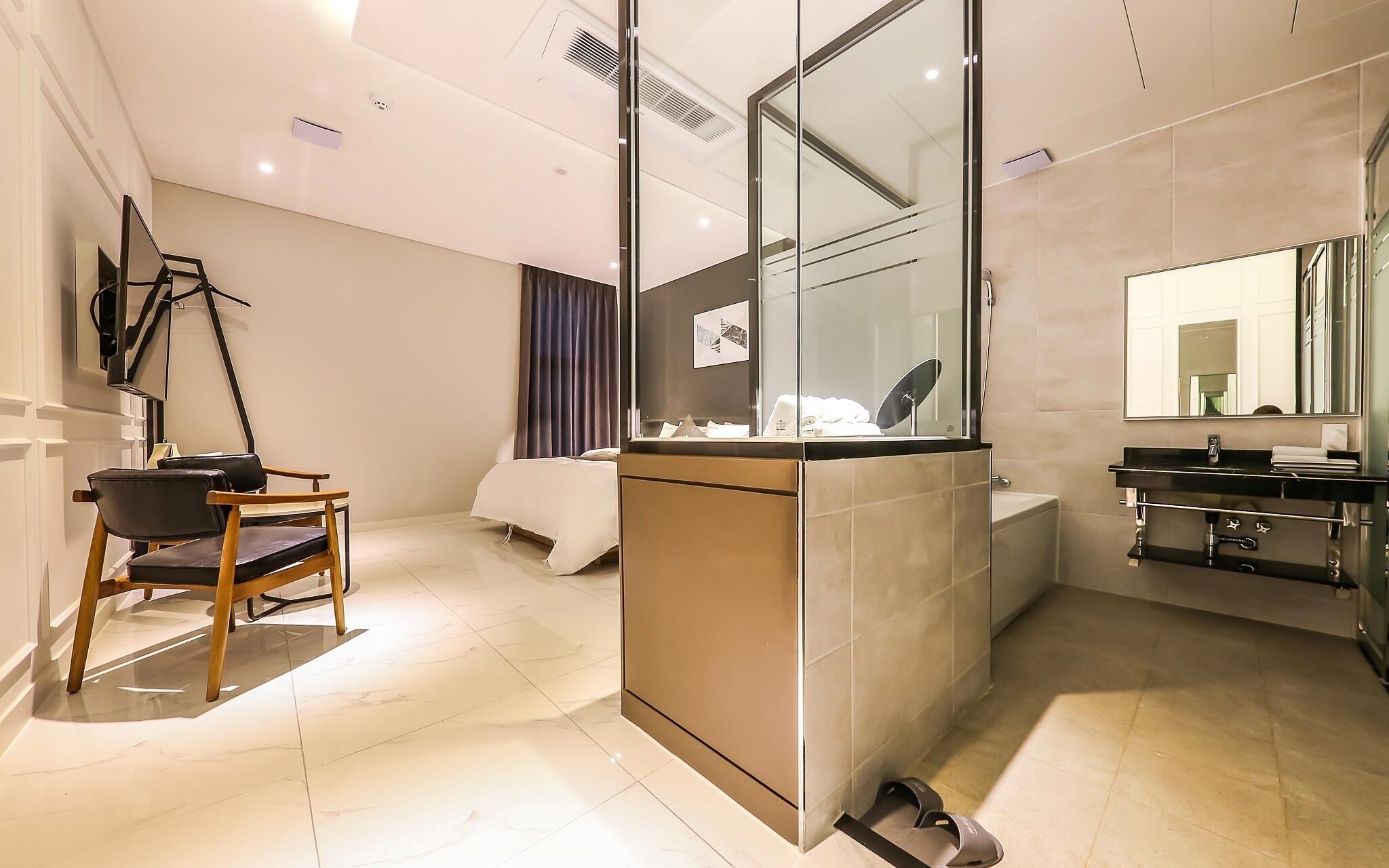 Cheongju The King Hotel