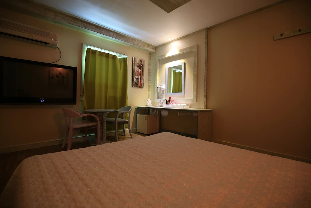 Geogi Motel