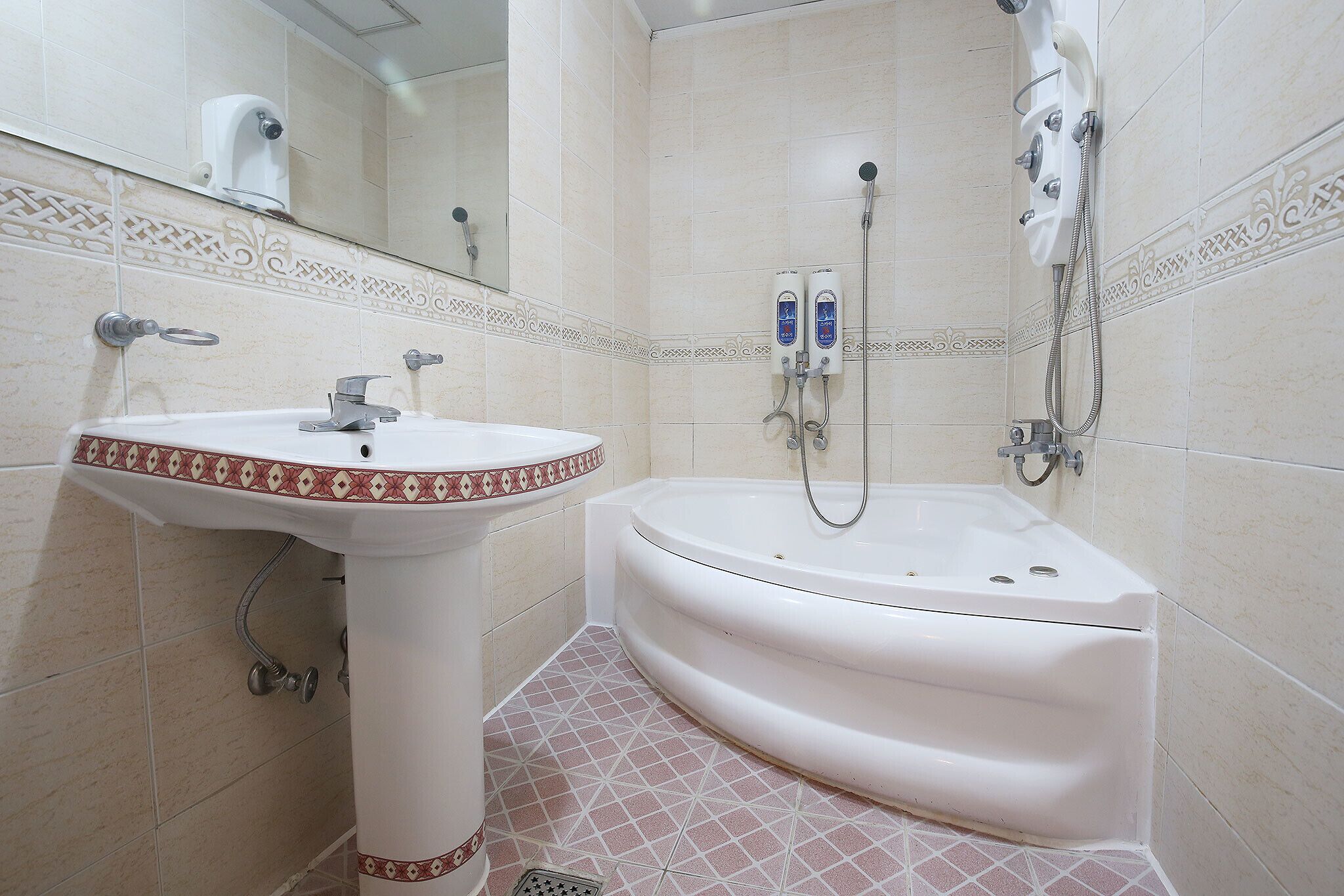 Jeungpyeong Hotel Italy