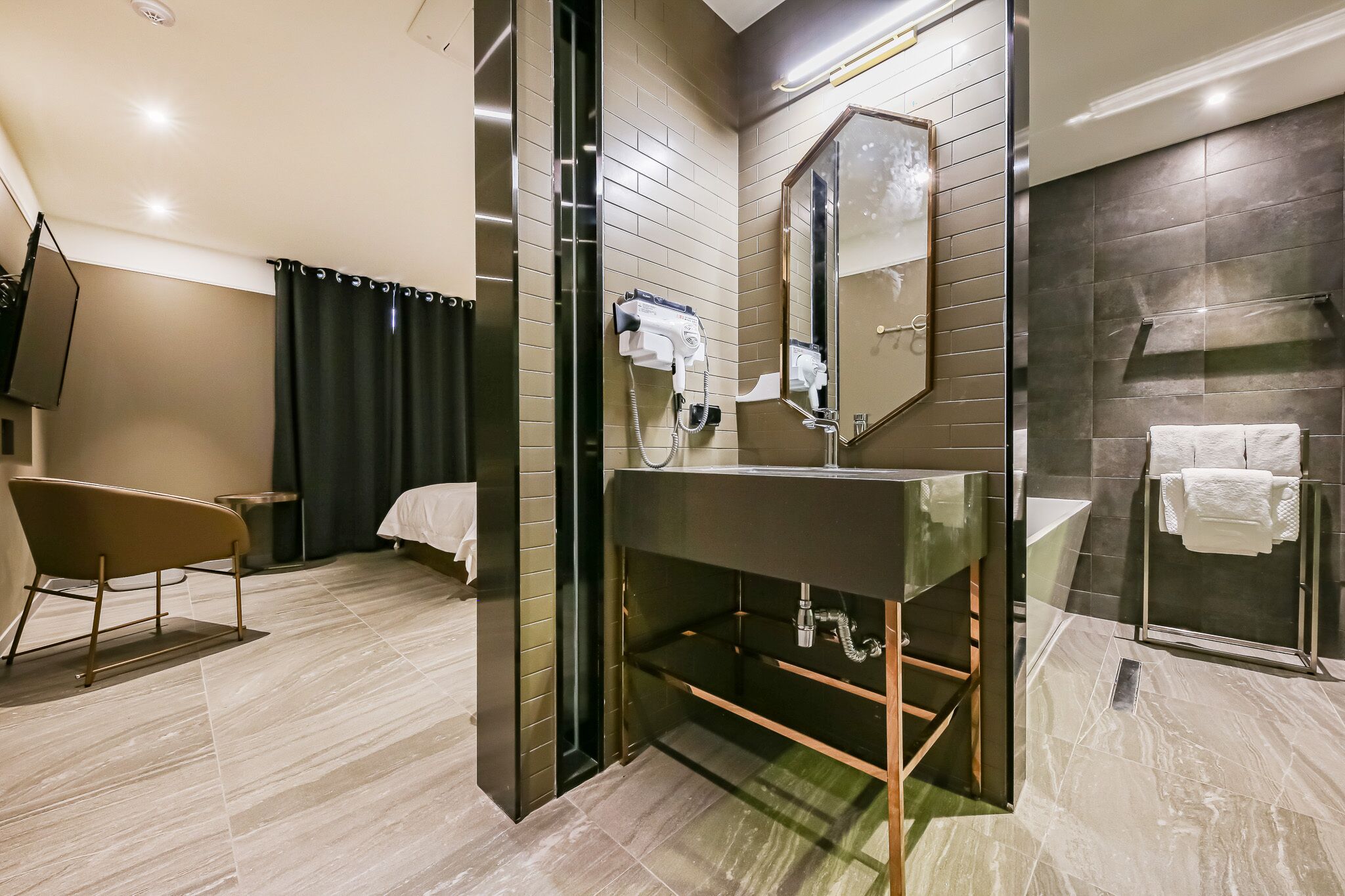 Mary Jane Hotel