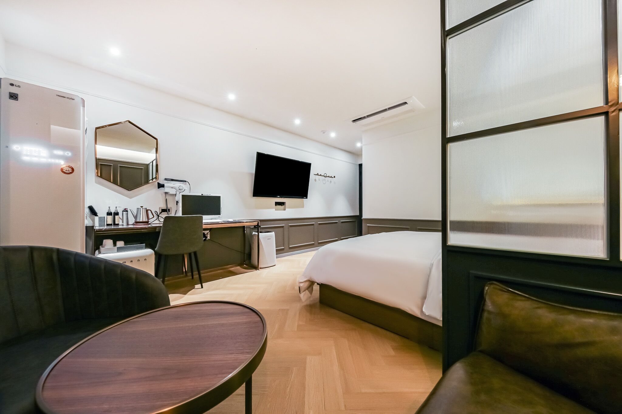 Mary Jane Hotel