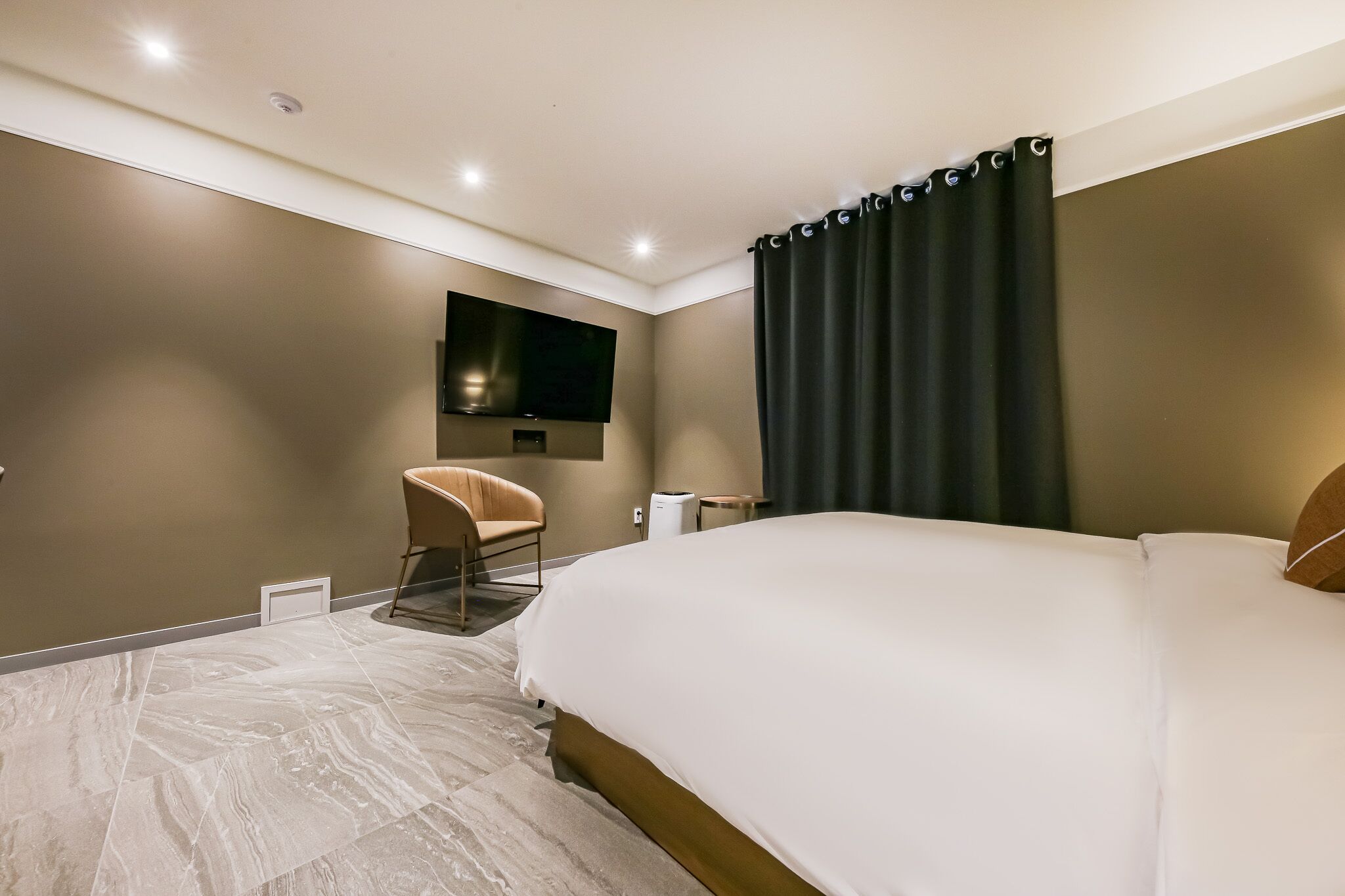 Mary Jane Hotel