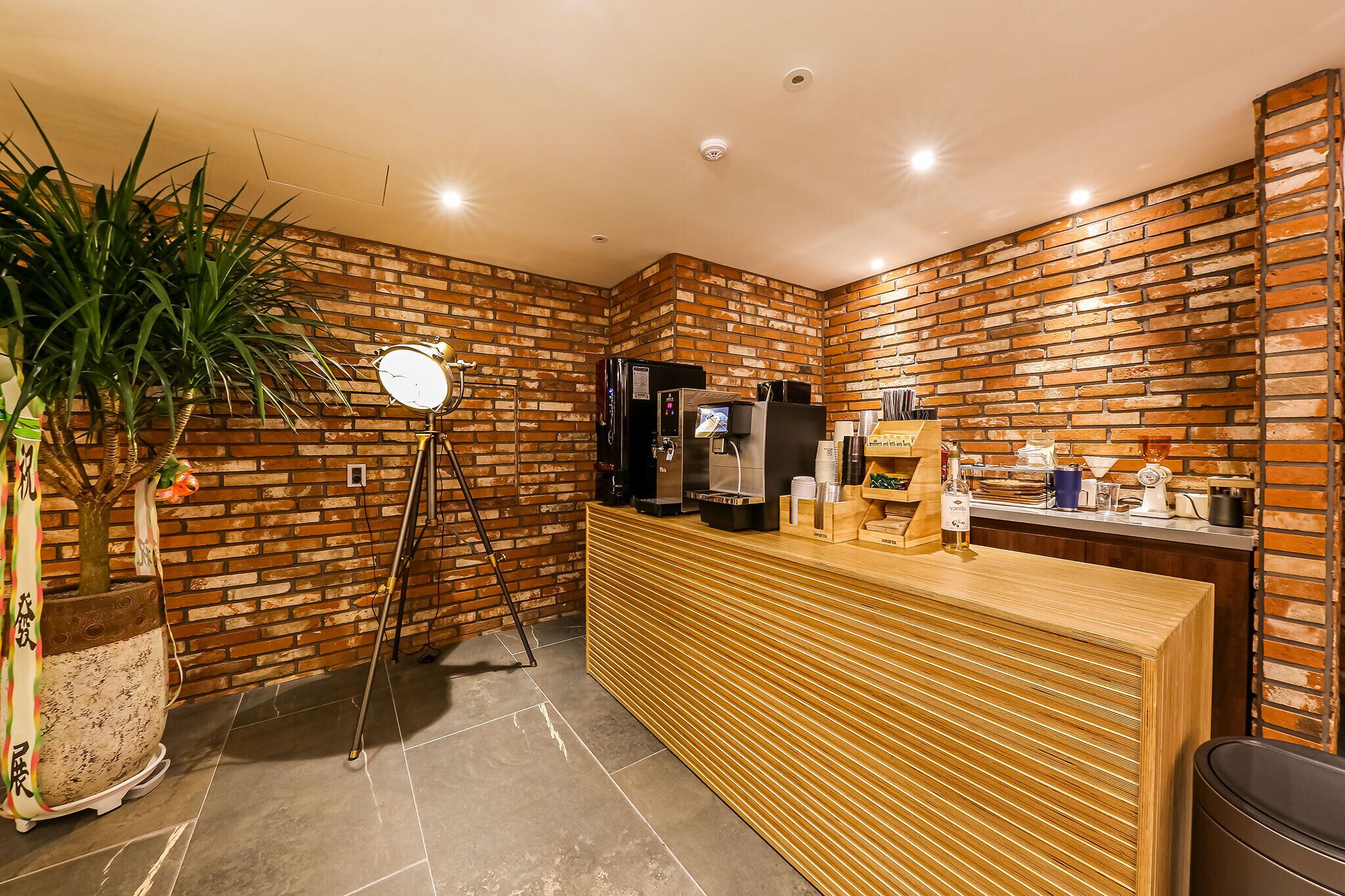 Mary Jane Hotel