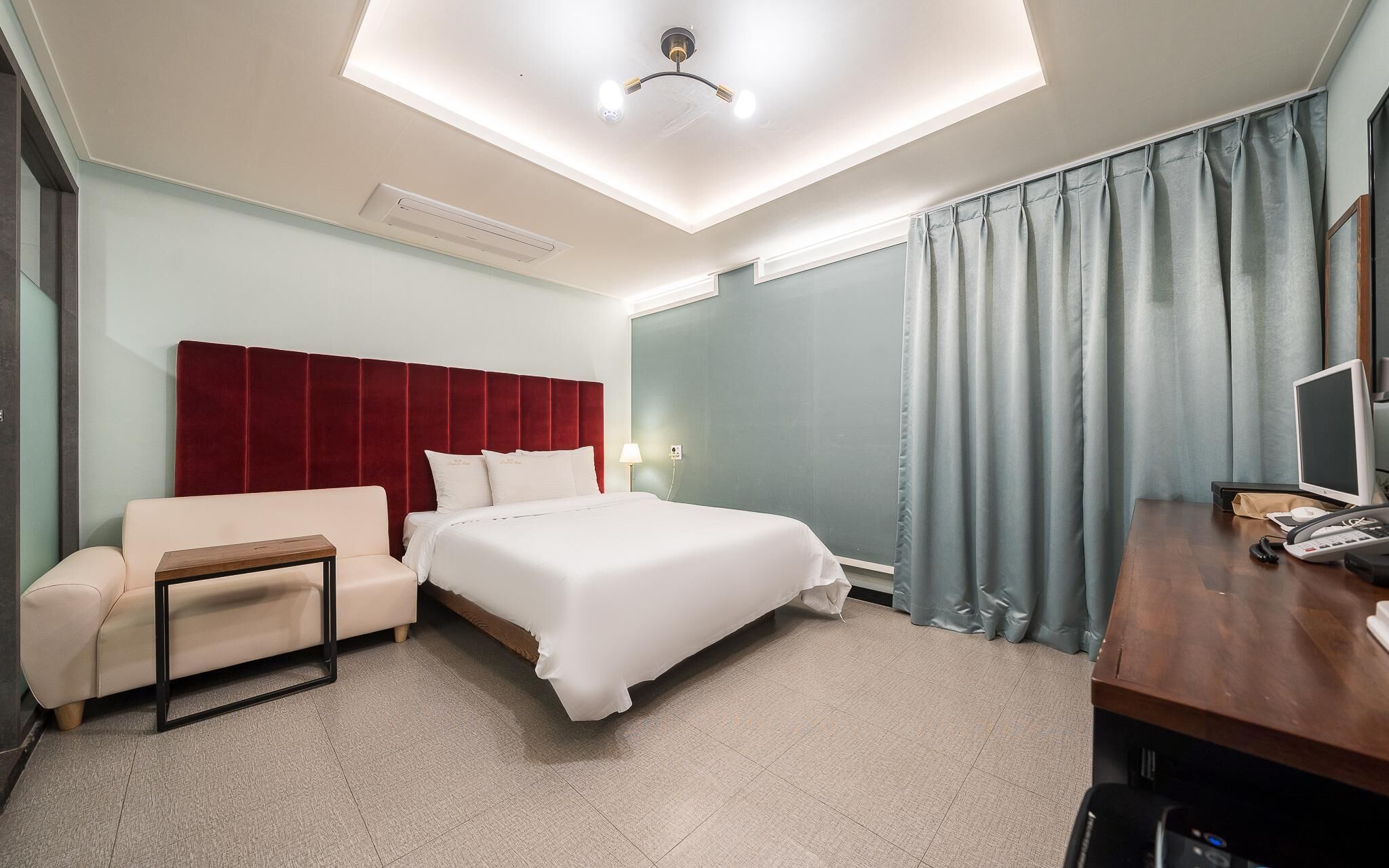 Chuncheon Bomnae Motel