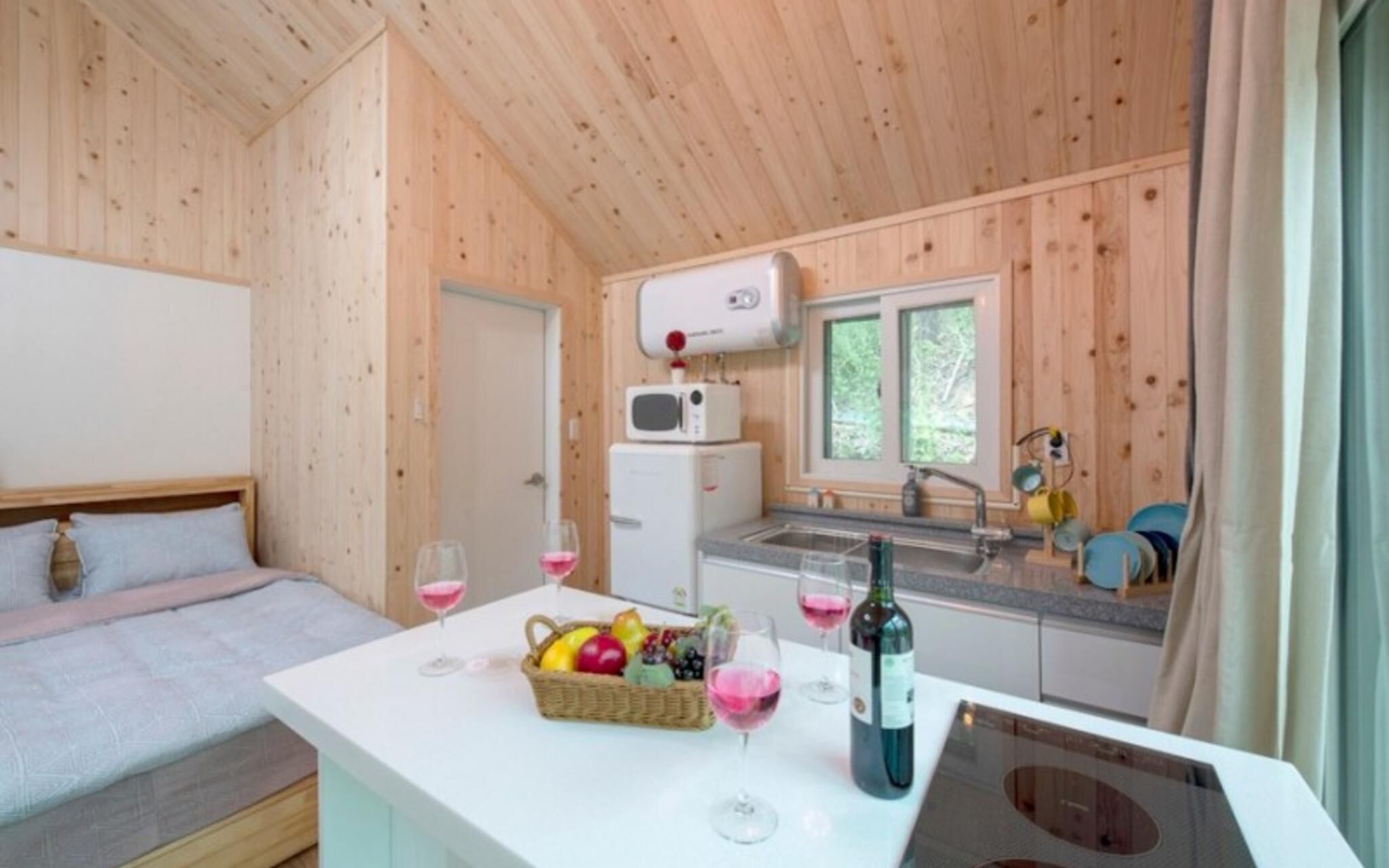 Chuncheon Buzz Glamping Pension