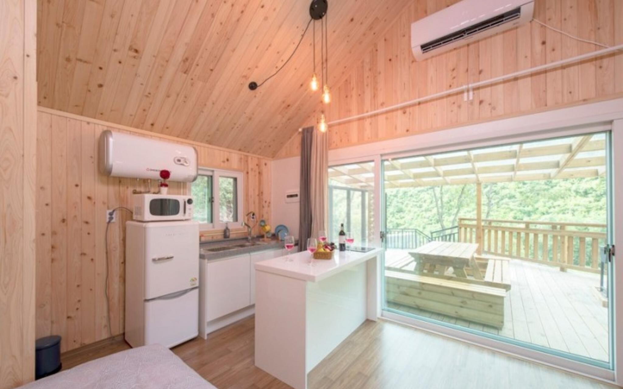 Chuncheon Buzz Glamping Pension