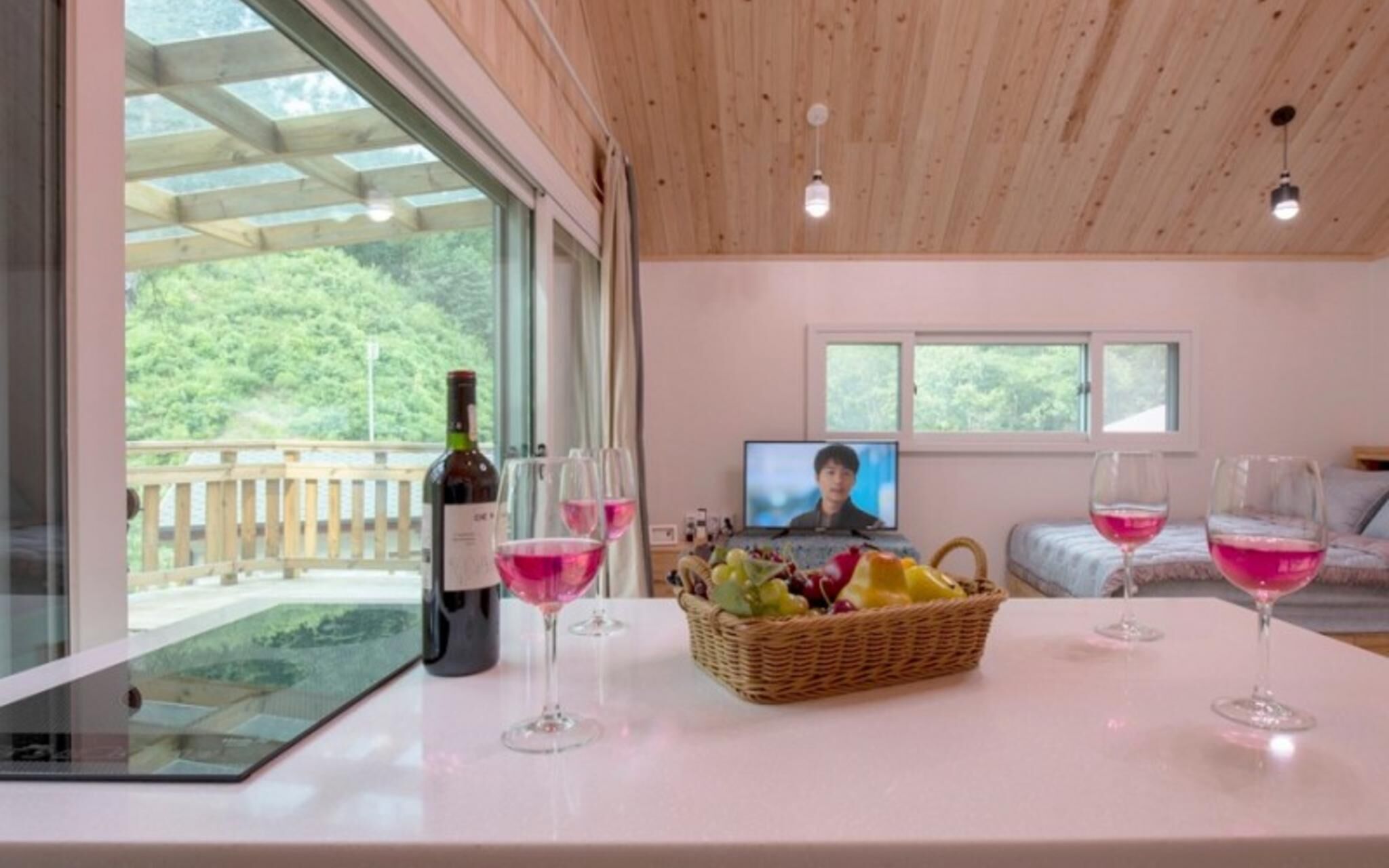 Chuncheon Buzz Glamping Pension