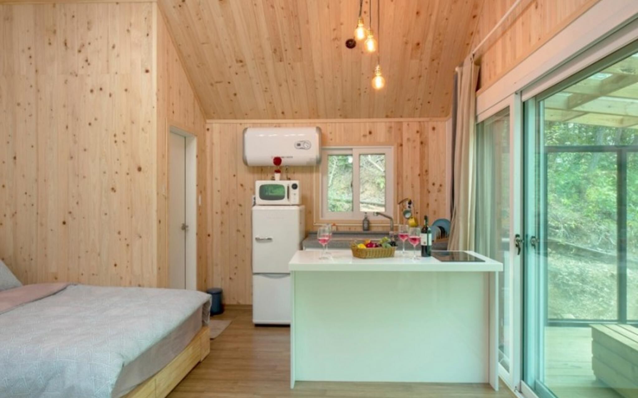 Chuncheon Buzz Glamping Pension