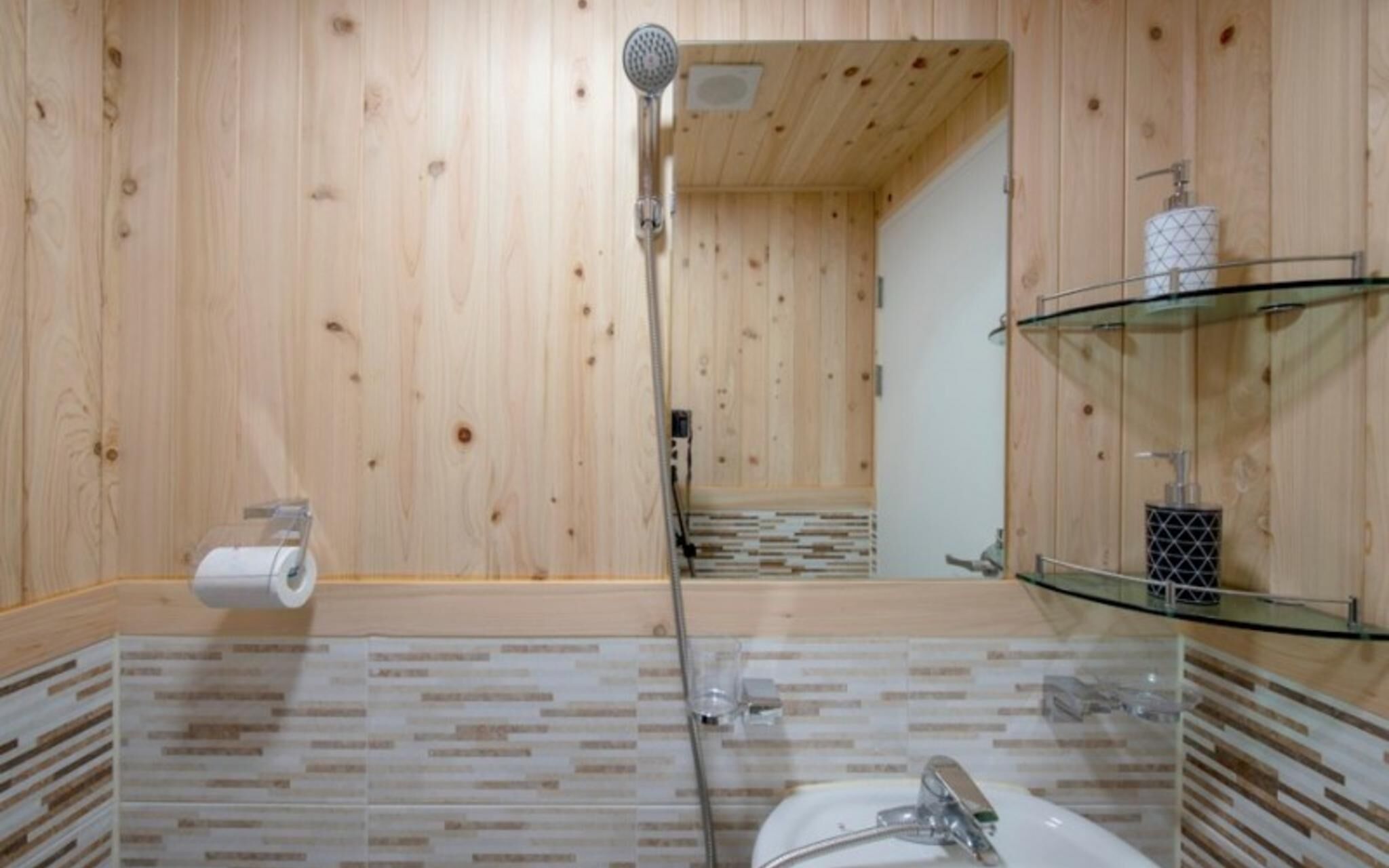 Chuncheon Buzz Glamping Pension