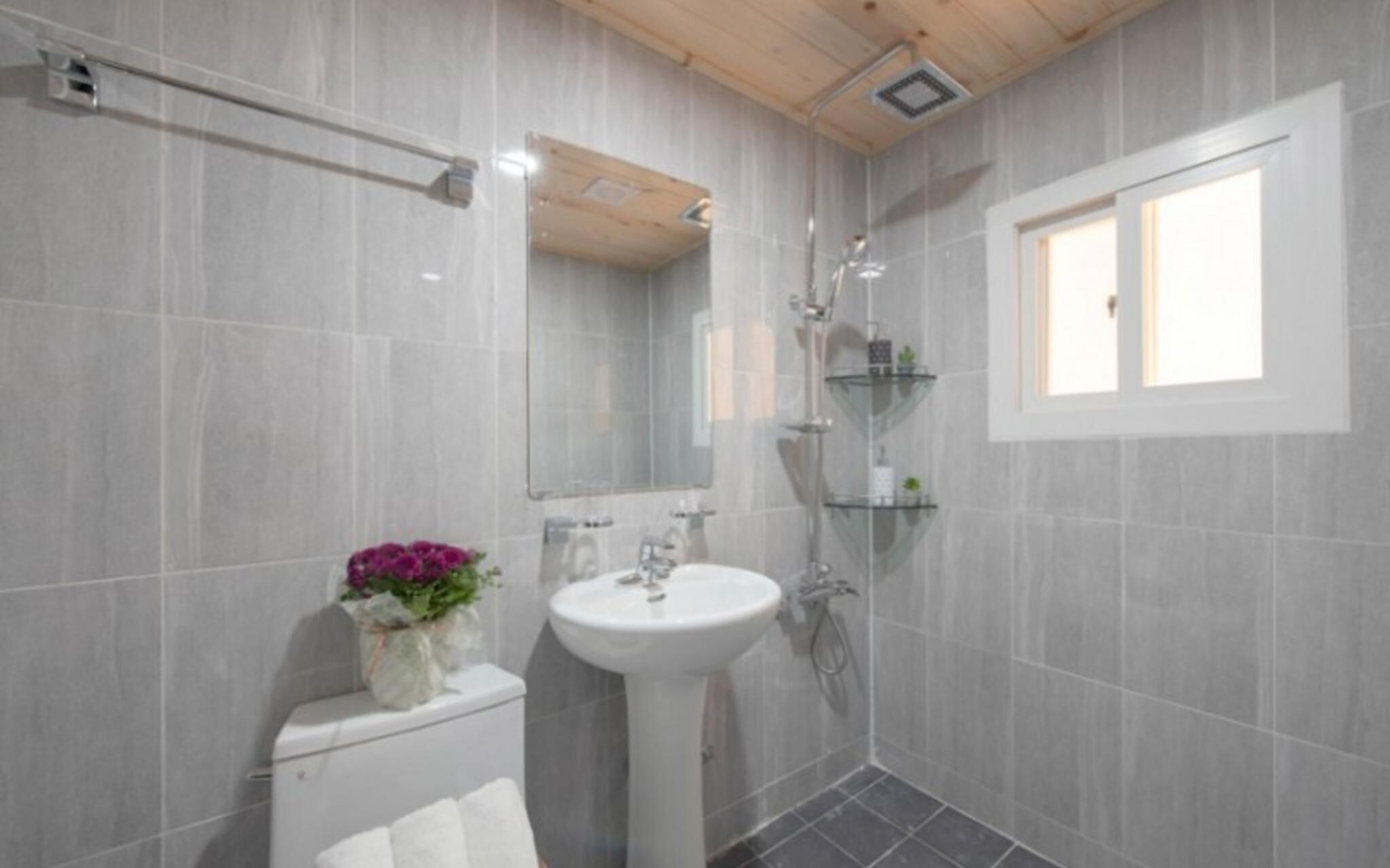 Chuncheon Buzz Glamping Pension