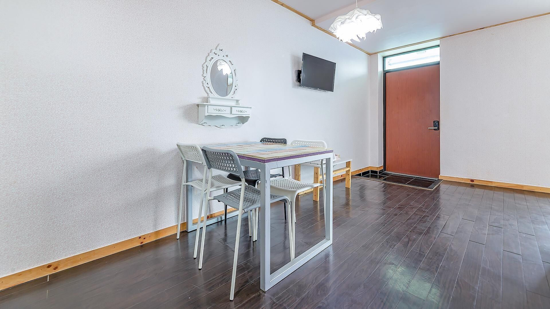 Chuncheon Dogandstay