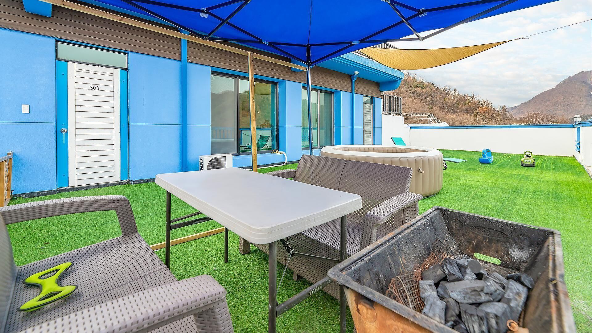 Chuncheon Dogandstay