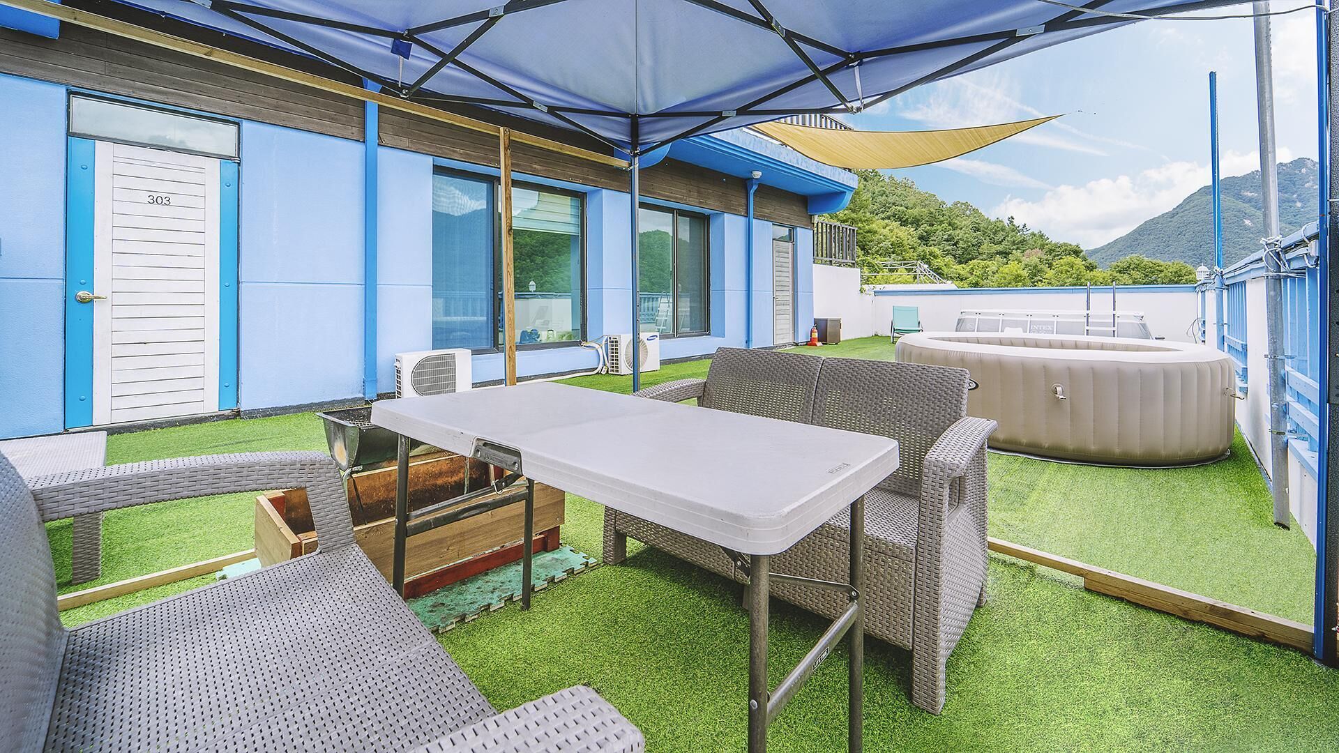Chuncheon Dogandstay