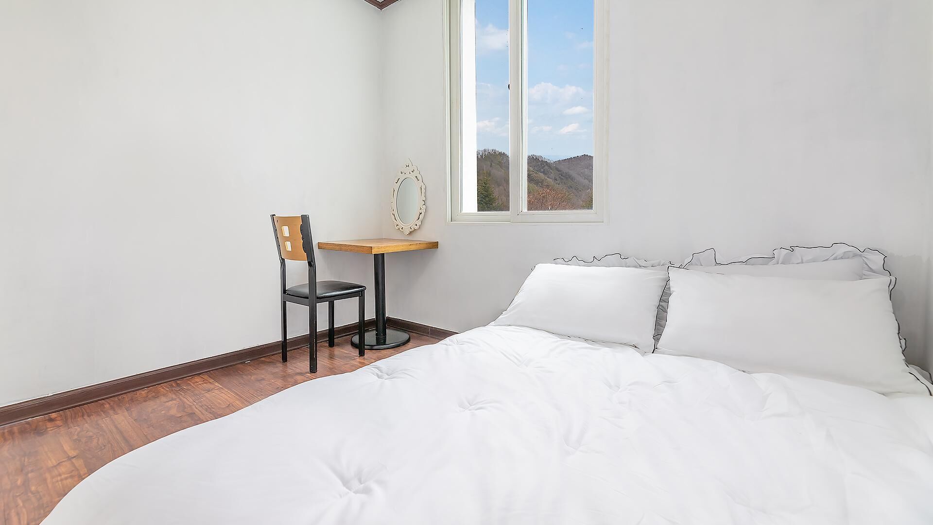 Chuncheon Dogandstay