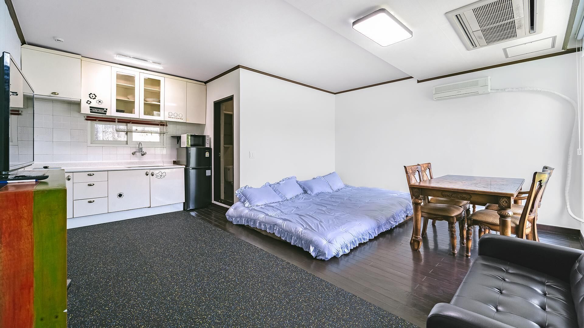 Chuncheon Dogandstay