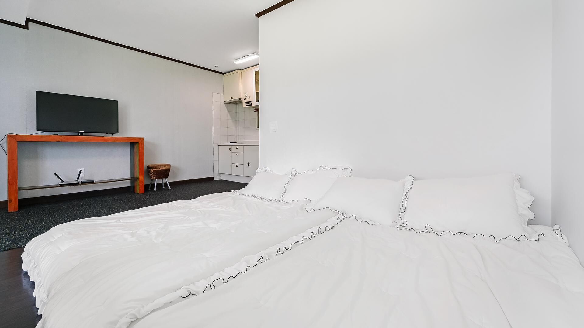 Chuncheon Dogandstay