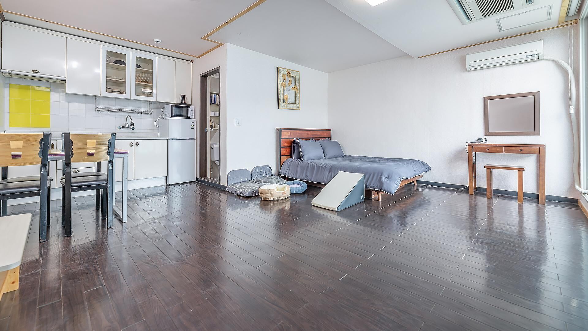 Chuncheon Dogandstay