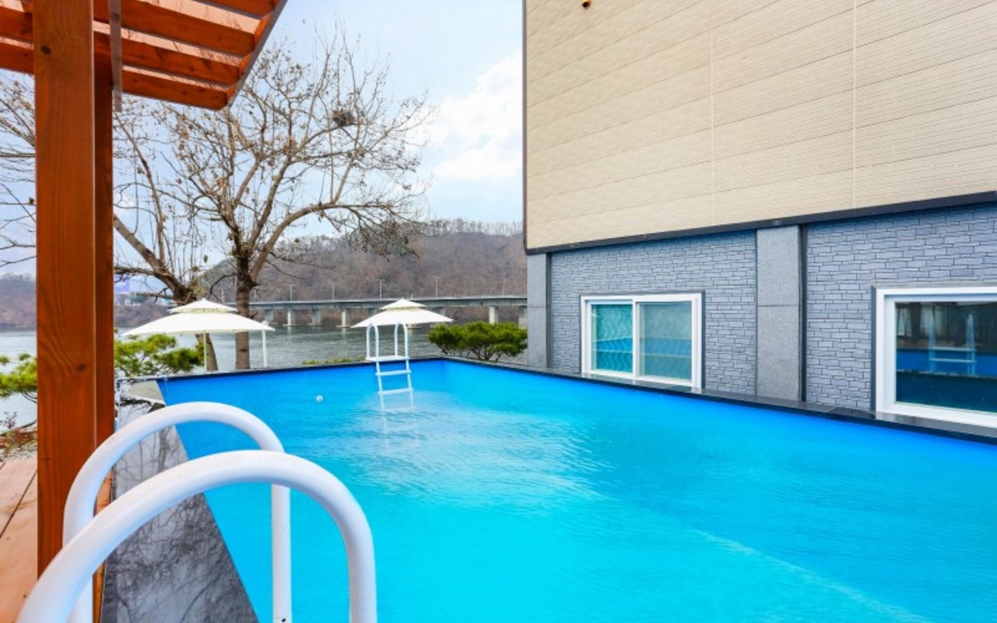 Chuncheon El Dorado Pension