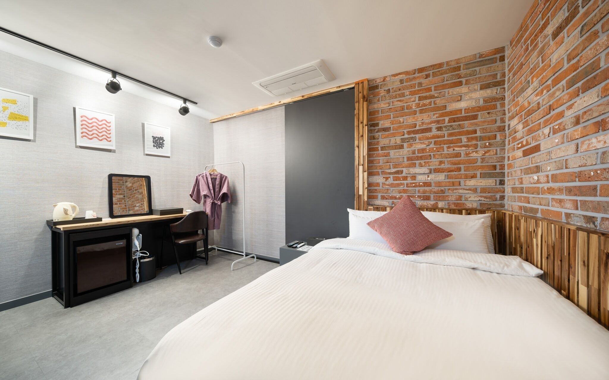Chuncheon Hotel 121