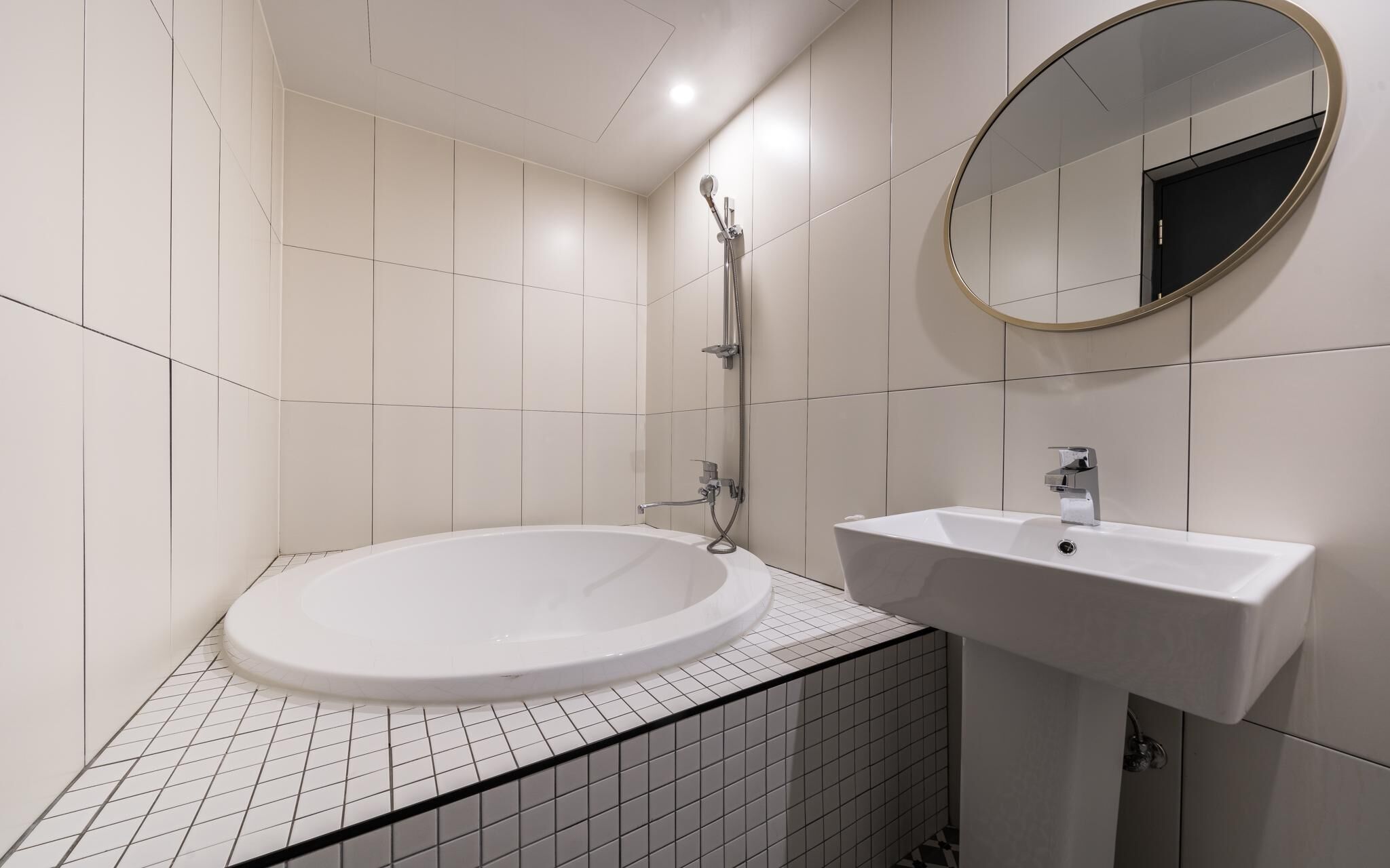 Chuncheon Hotel Cozy