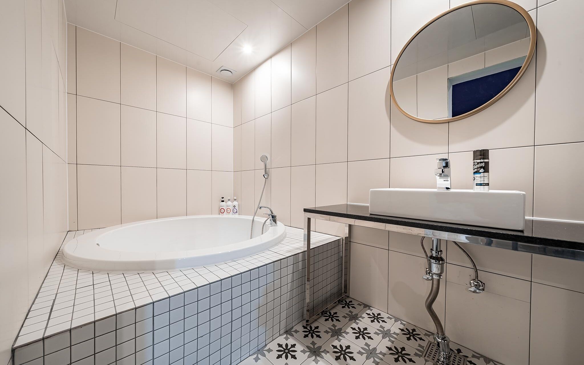 Chuncheon Hotel Cozy