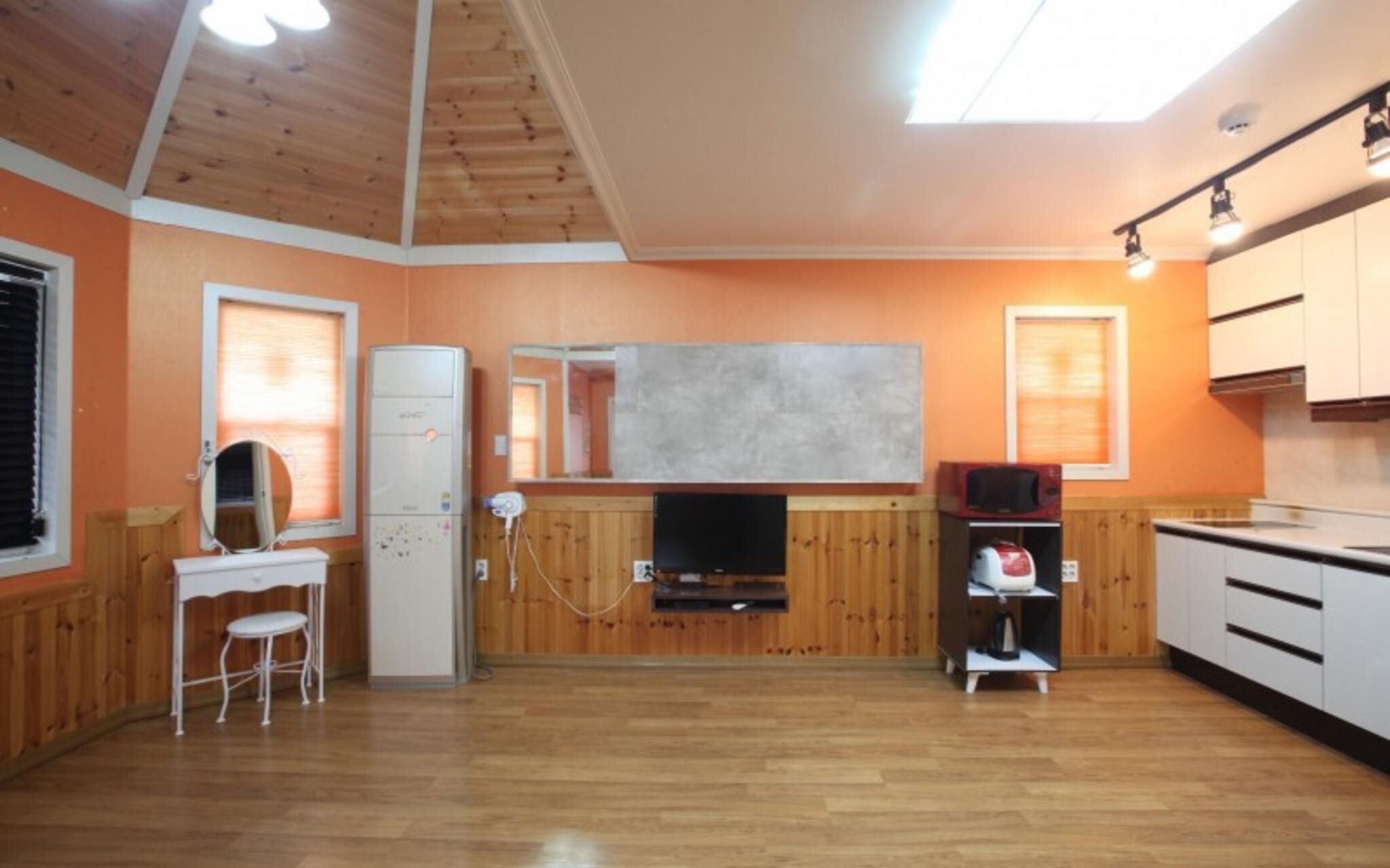 Chuncheon Pet Island Pension