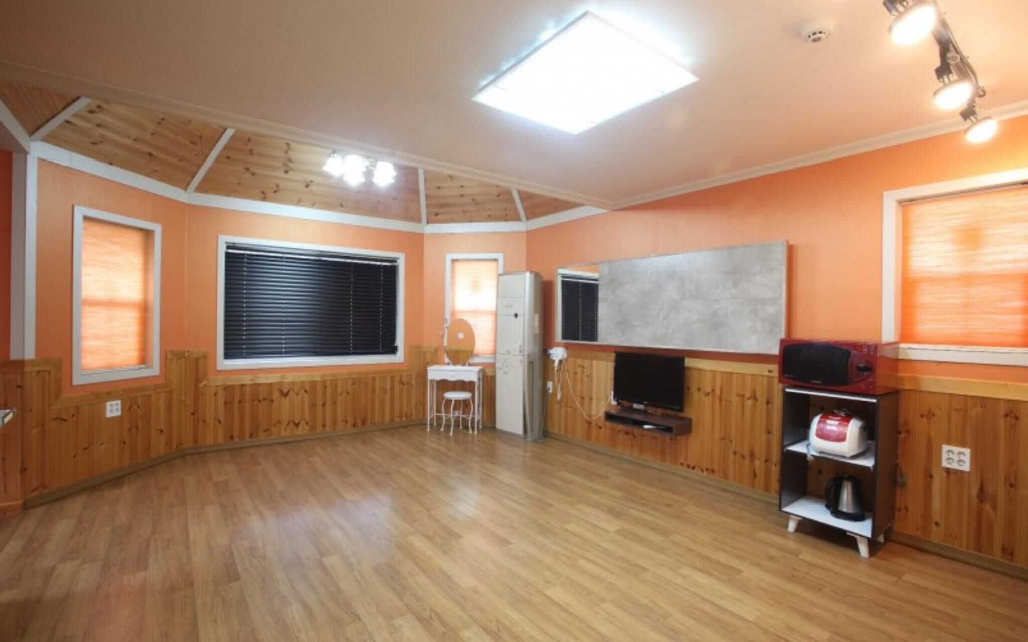 Chuncheon Pet Island Pension