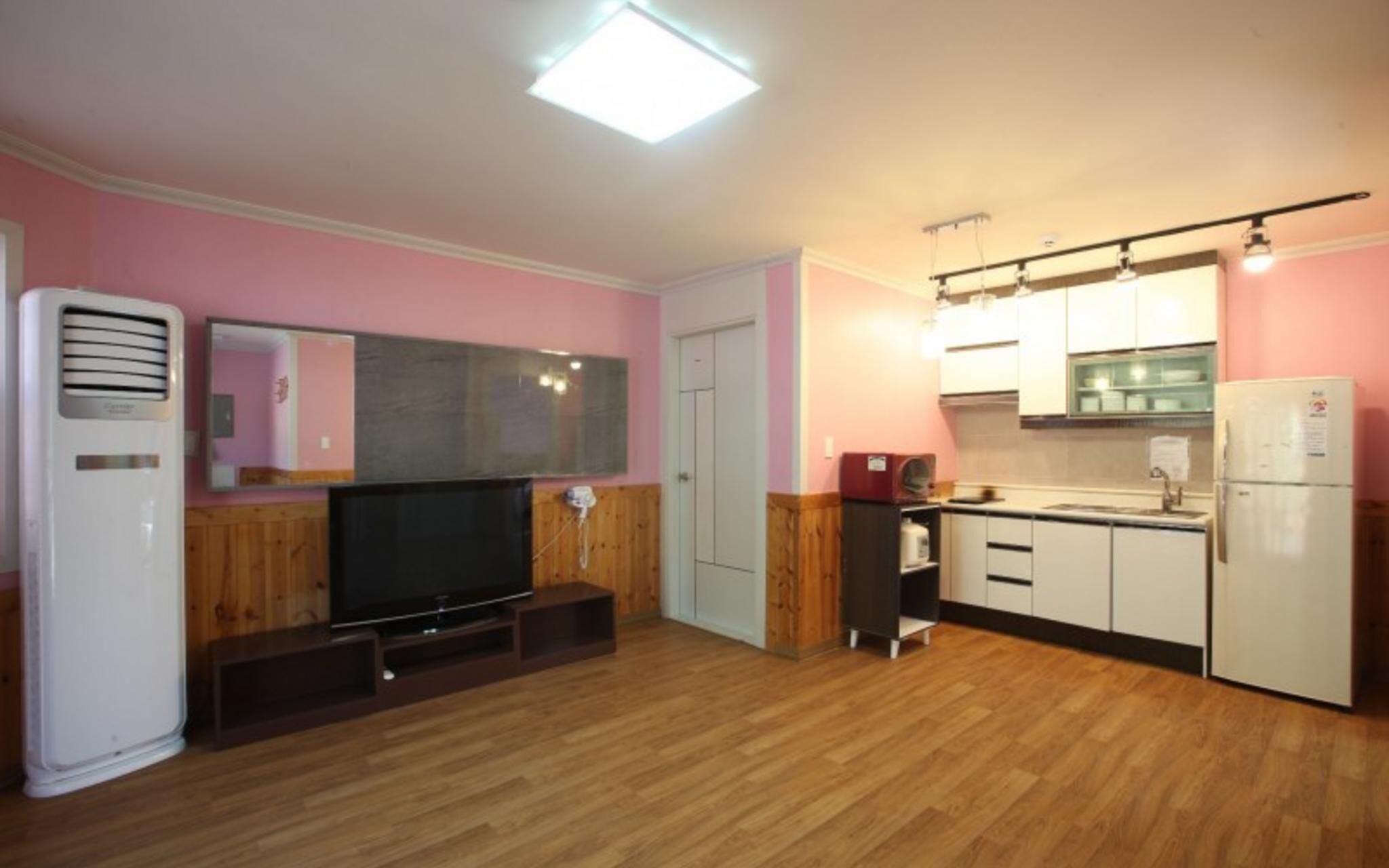 Chuncheon Pet Island Pension