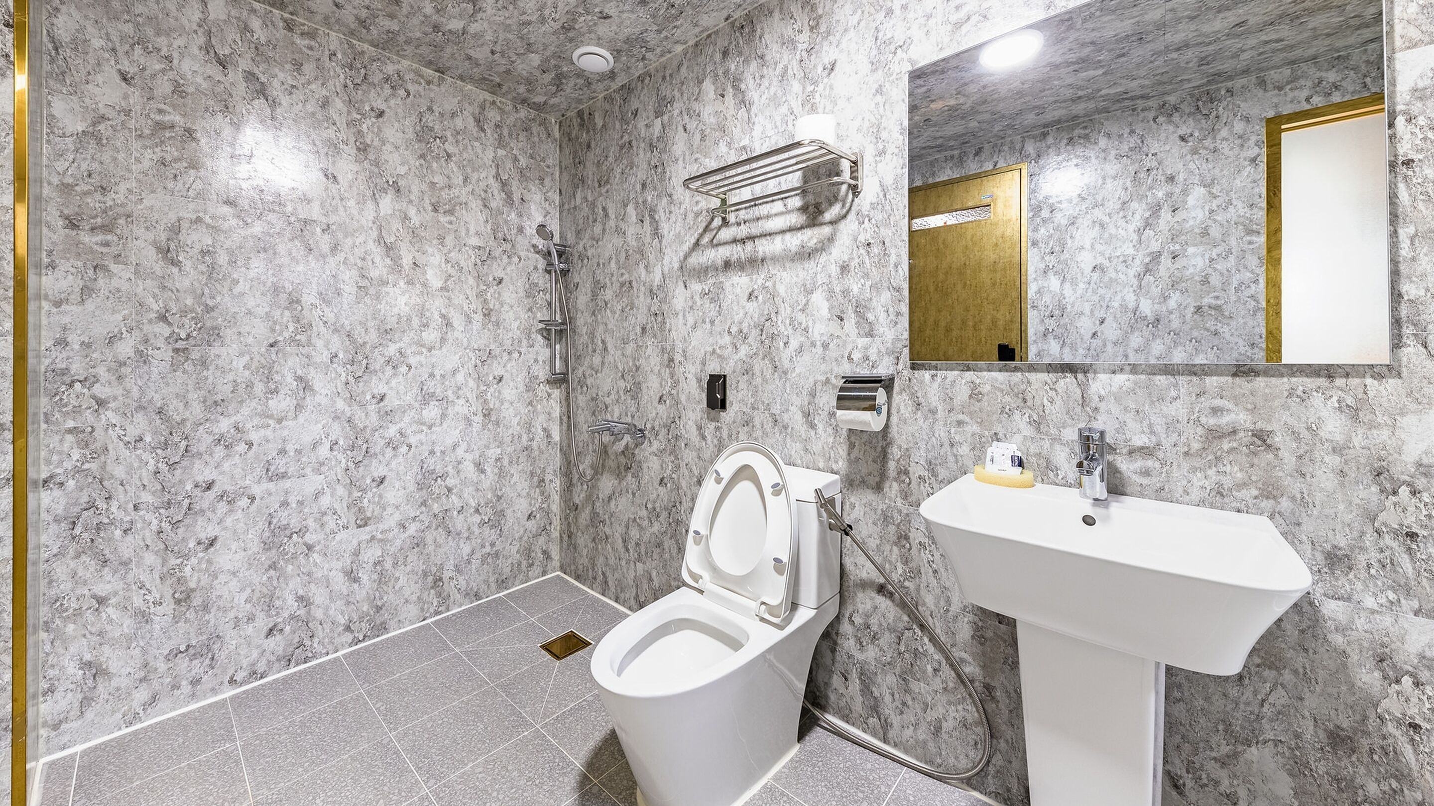 Chuncheon Poolhouse Epop