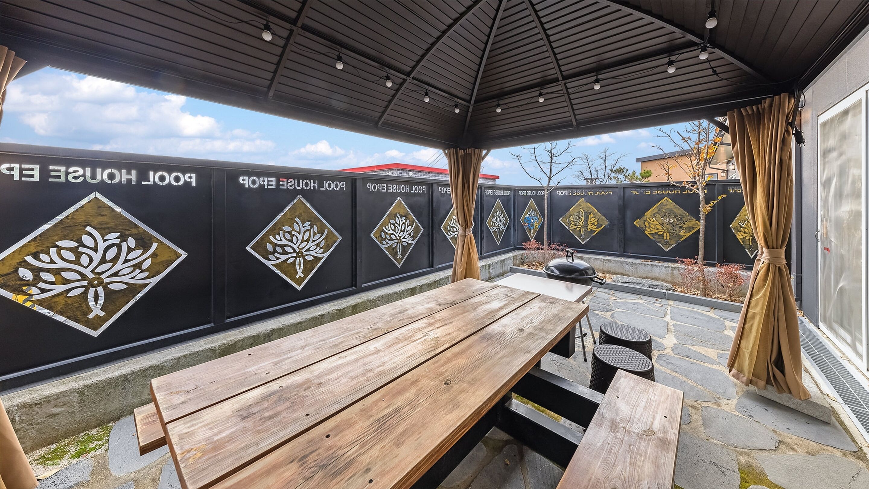 Chuncheon Poolhouse Epop