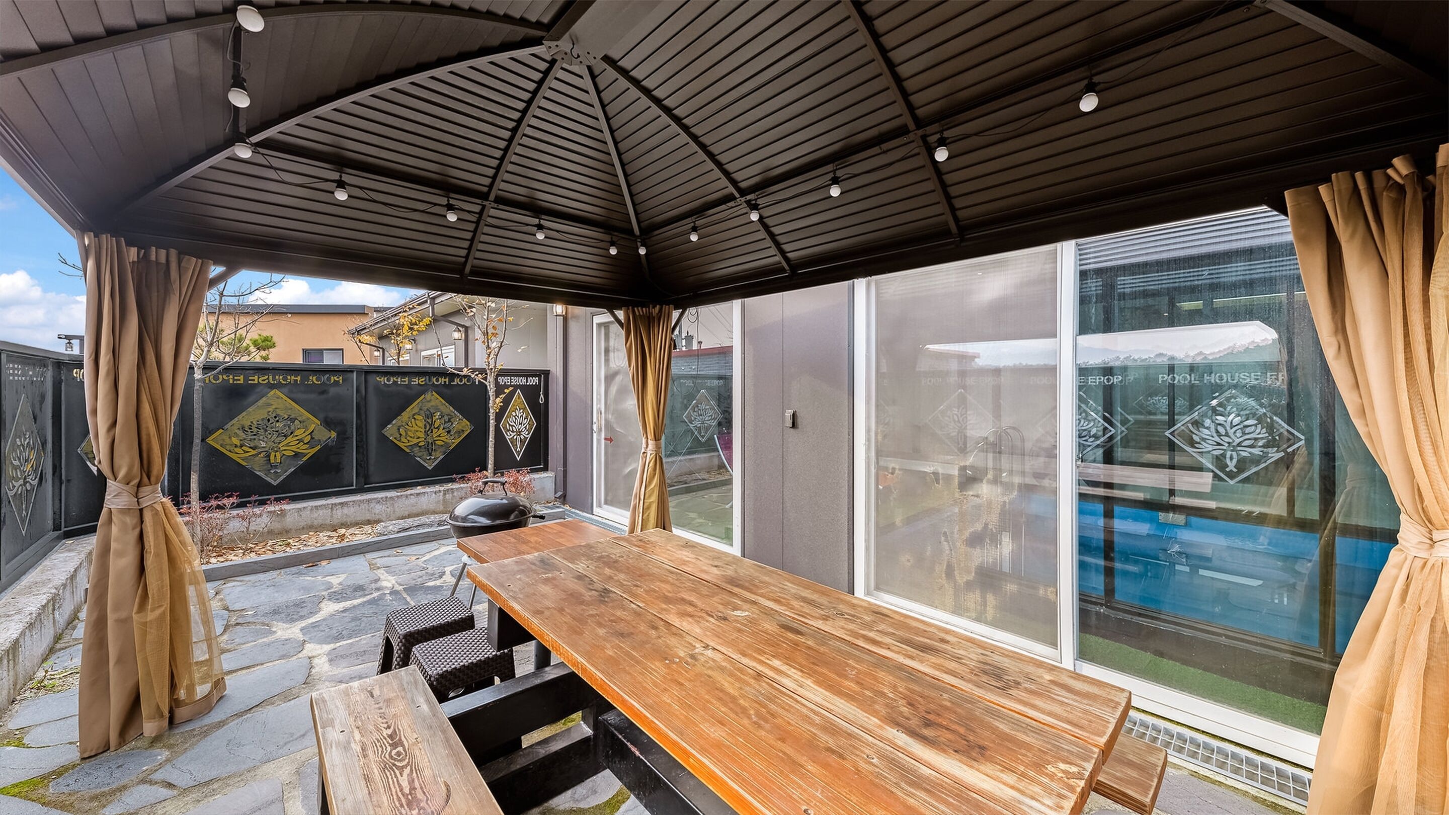 Chuncheon Poolhouse Epop