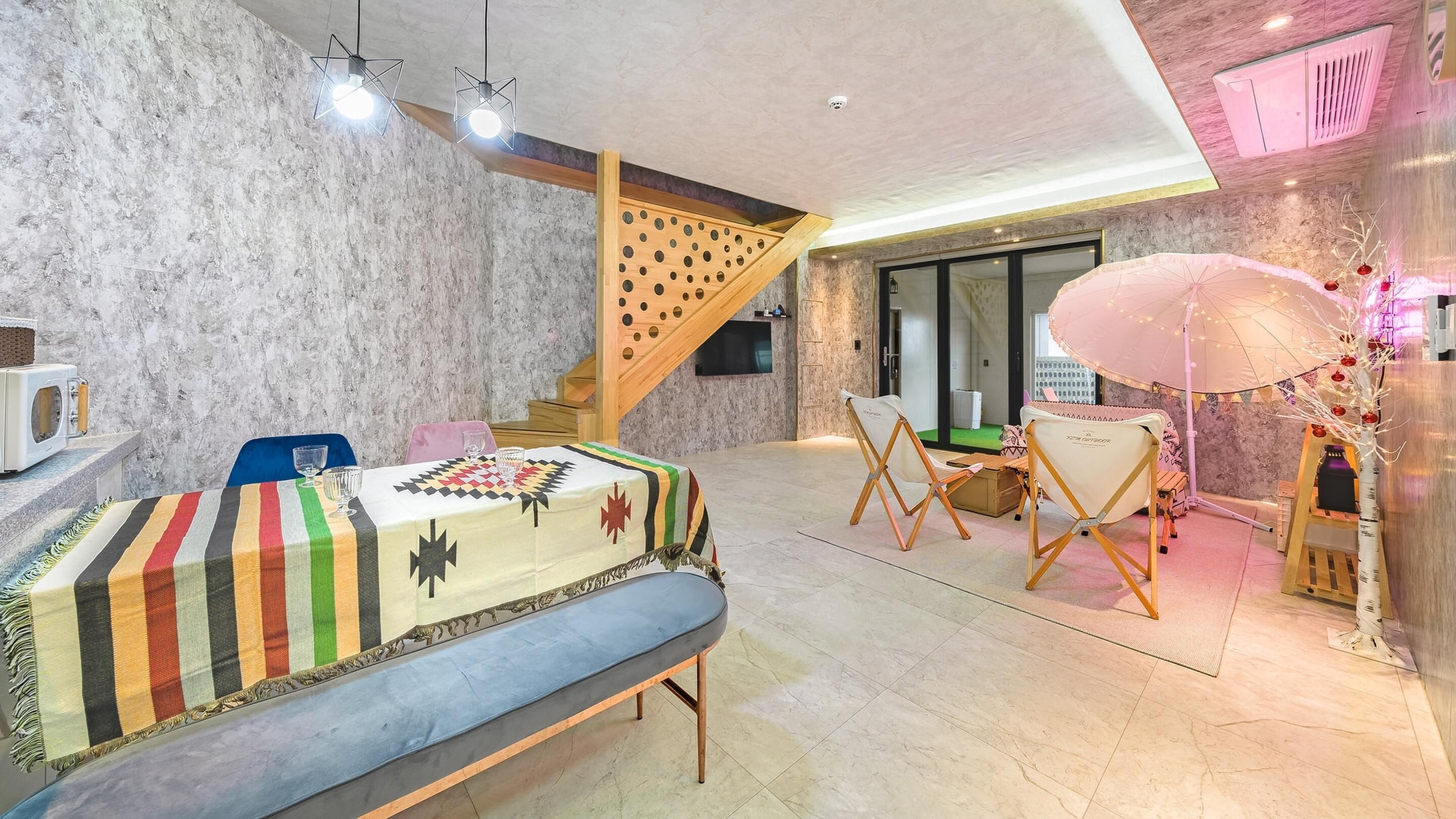 Chuncheon Poolhouse Epop