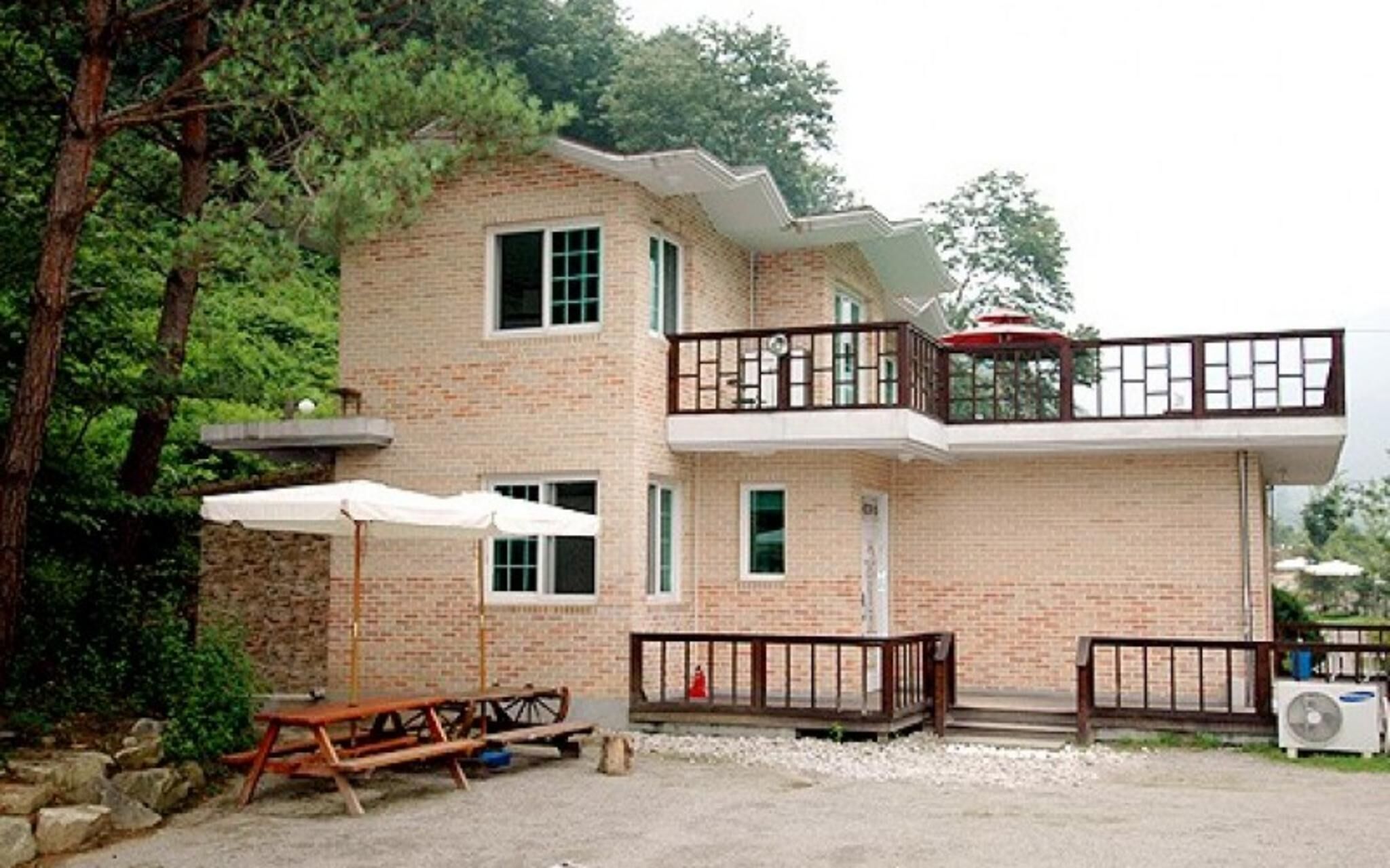 Chuncheon Supsogiyagi Pension