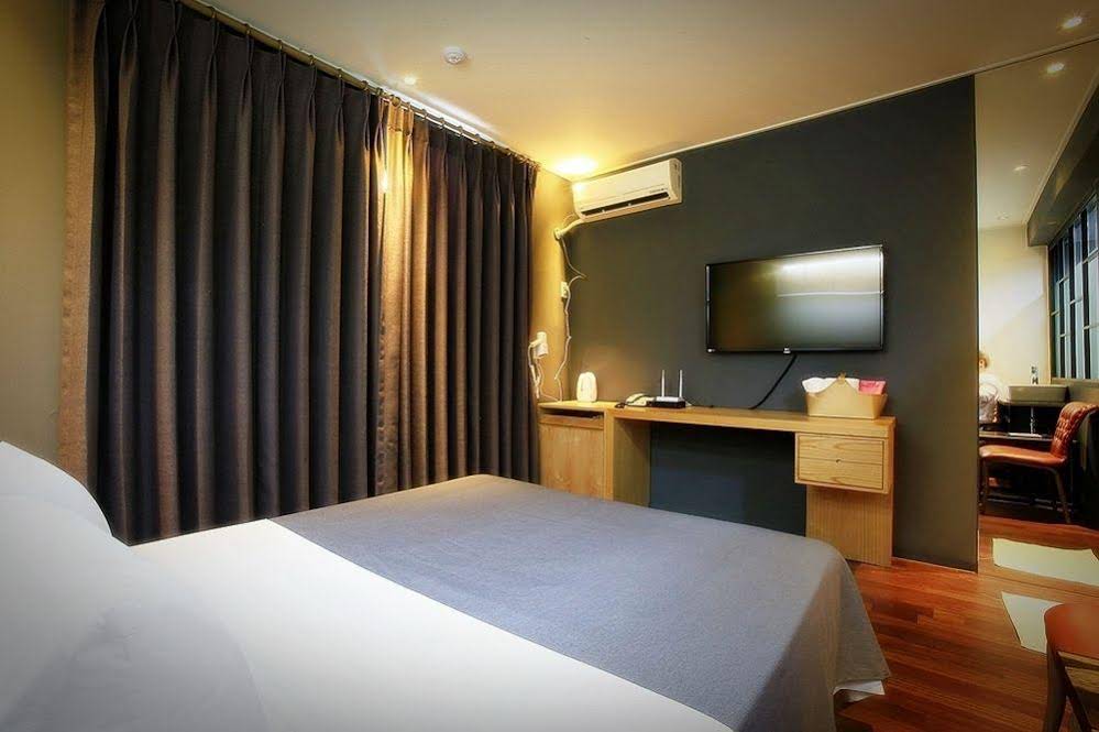 Chuncheon Urbane Hotel