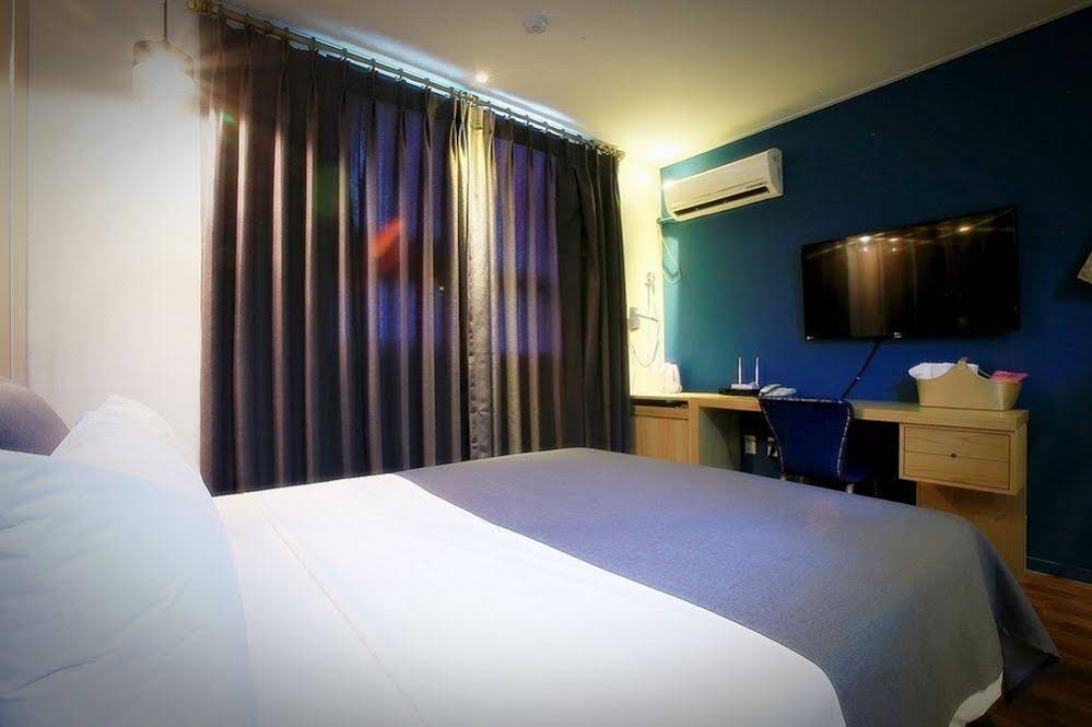 Chuncheon Urbane Hotel