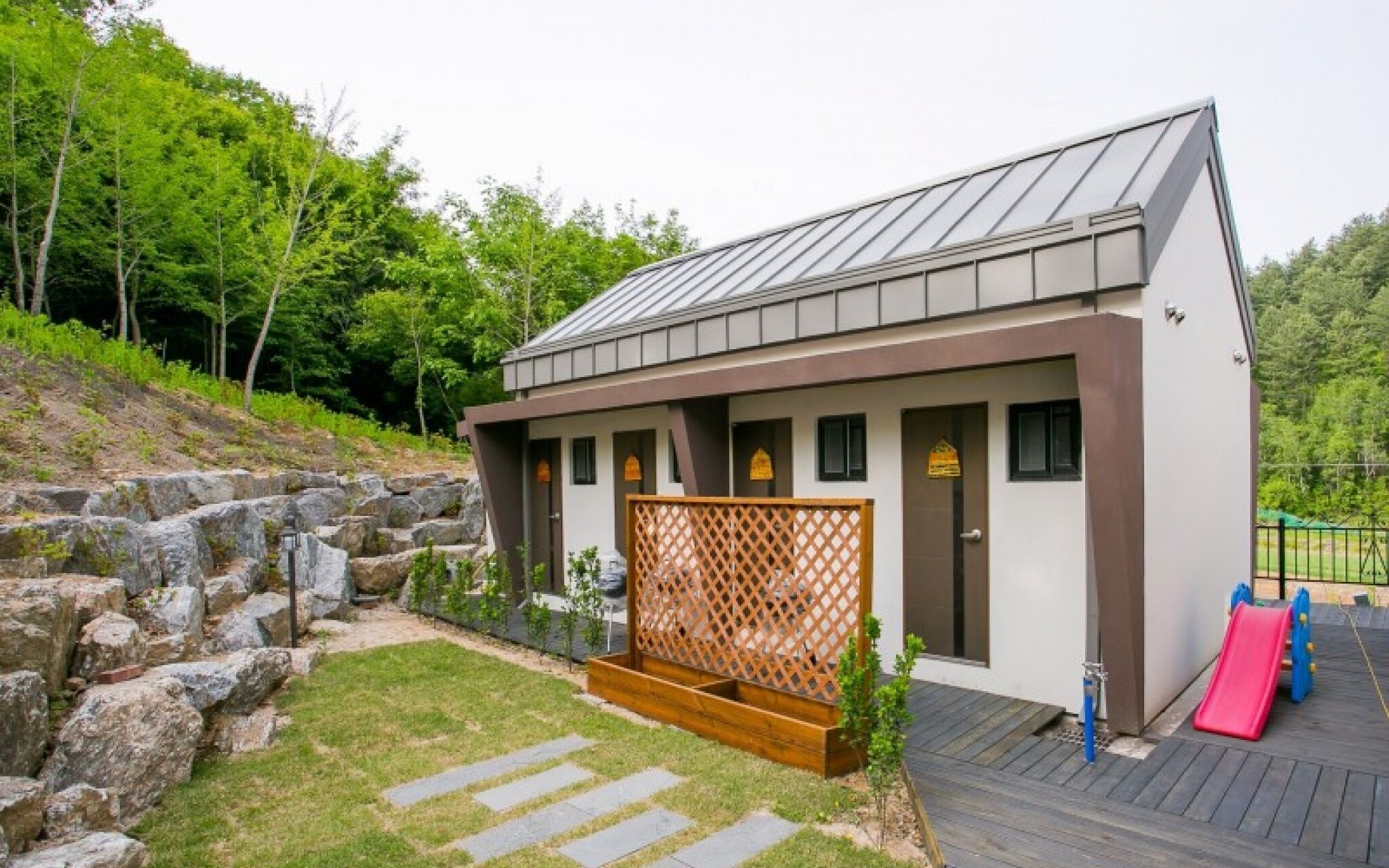 Chuncheon Yellow Hill Glamping Pension