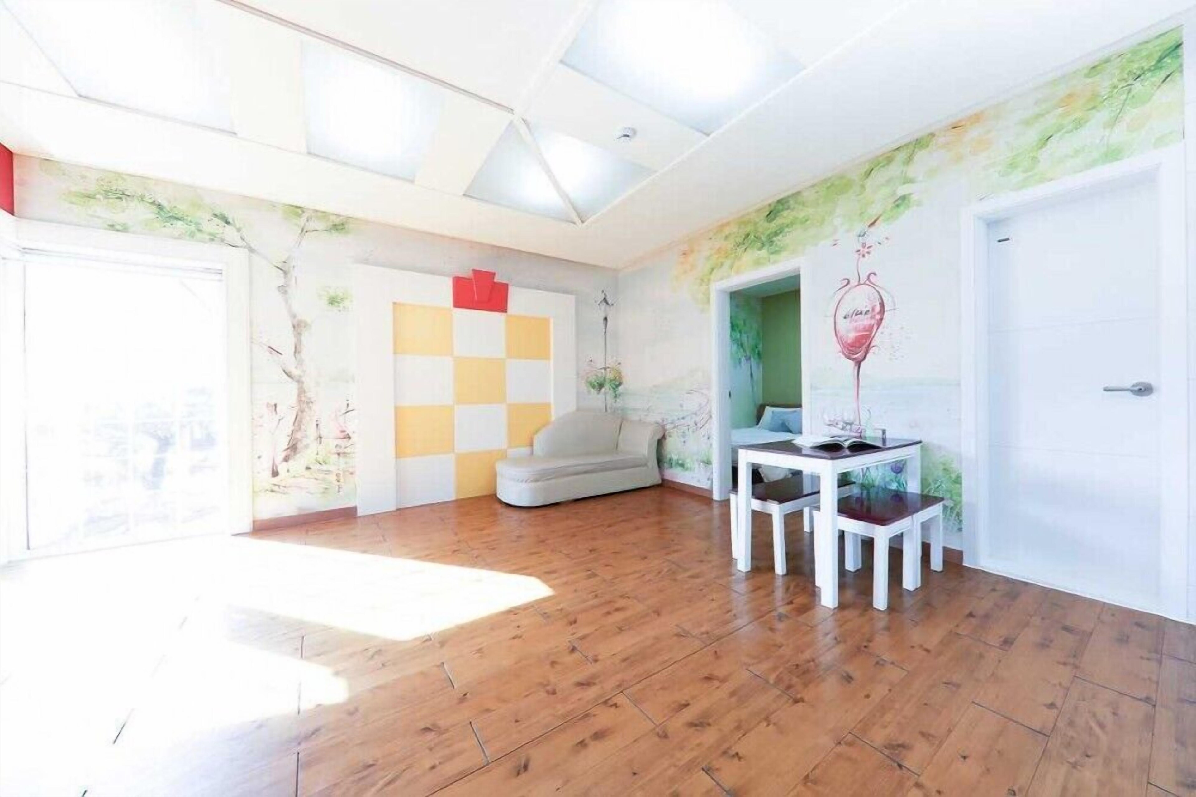 Gangchon Palace Pension